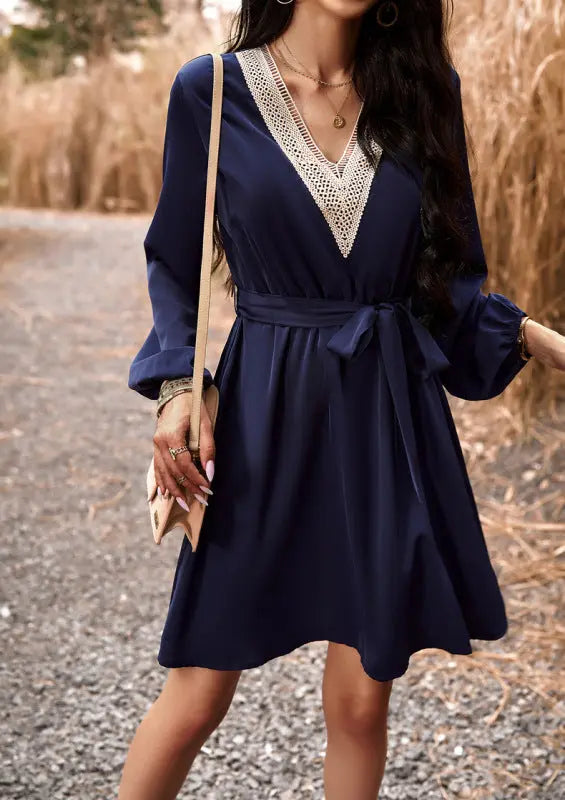 Ava's Elegant V-Neck Long-Sleeve Mini Dress kakaclo