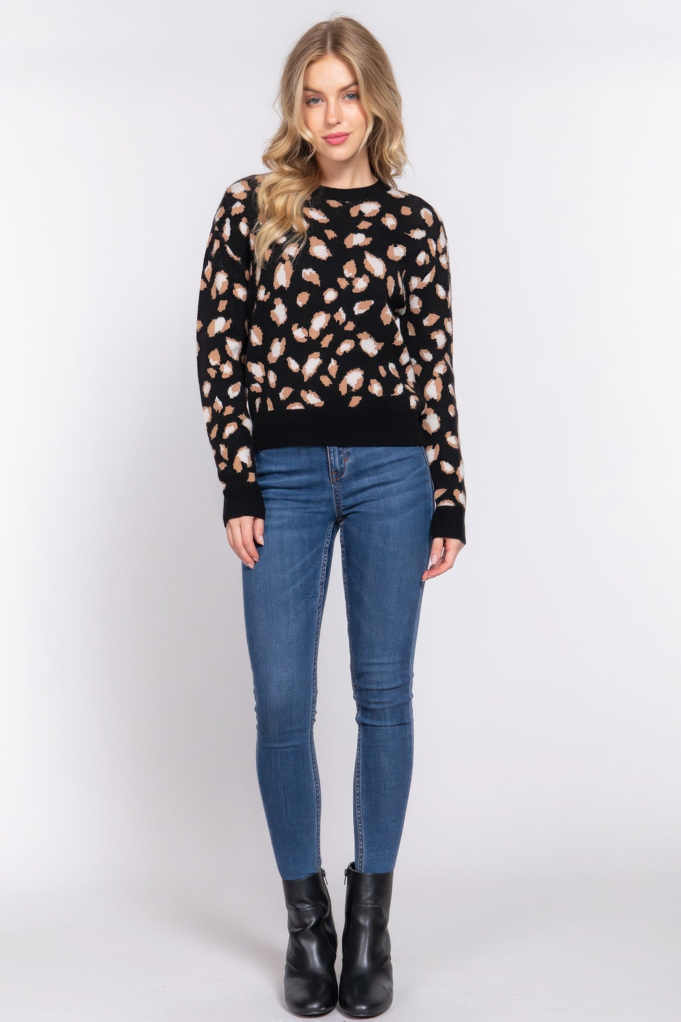 Betty's Long Slv Animal Jacquard Sweater-[Adult]-[Female]-2022 Online Blue Zone Planet