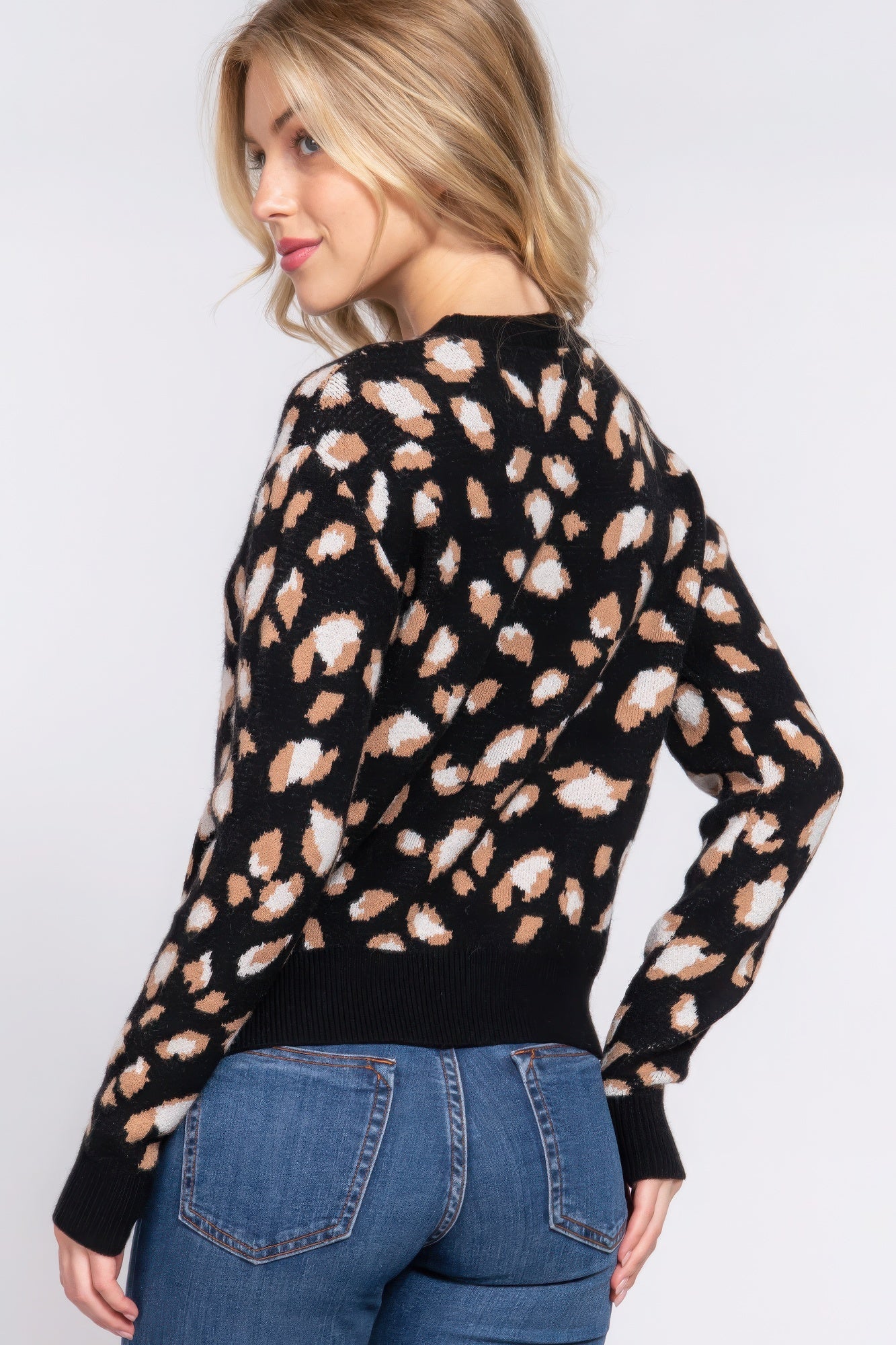 Betty's Long Slv Animal Jacquard Sweater-[Adult]-[Female]-2022 Online Blue Zone Planet