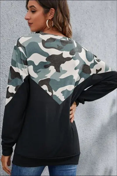 Camouflage Round Neck Long Sleeve Sweatshirt BLUE ZONE PLANET