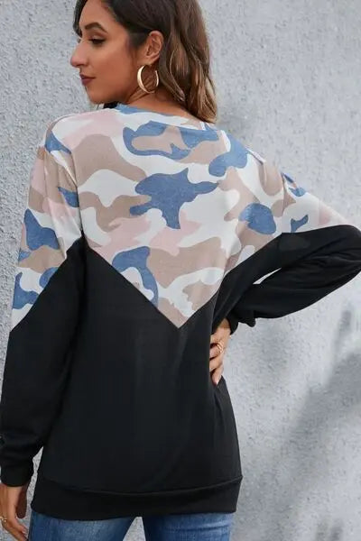 Camouflage Round Neck Long Sleeve Sweatshirt BLUE ZONE PLANET