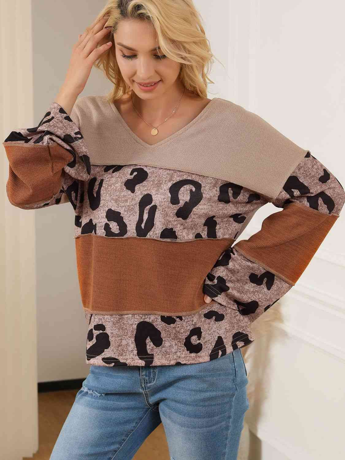 Color Block Leopard V-Neck Blouse BLUE ZONE PLANET