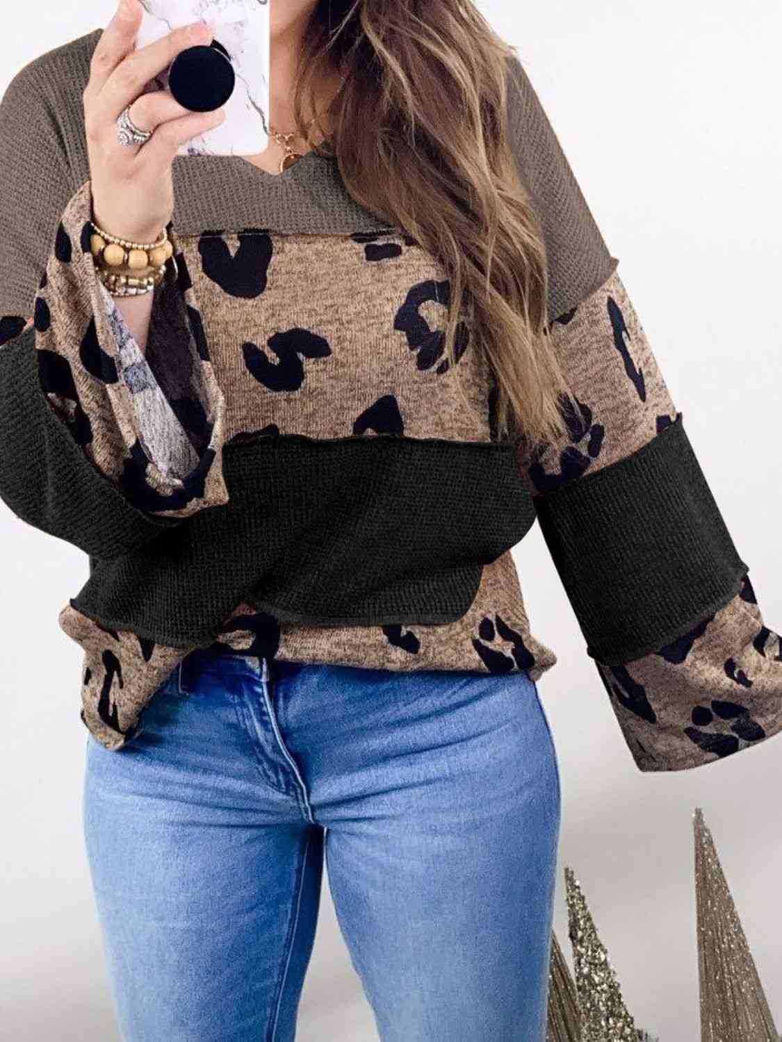 Color Block Leopard V-Neck Blouse BLUE ZONE PLANET