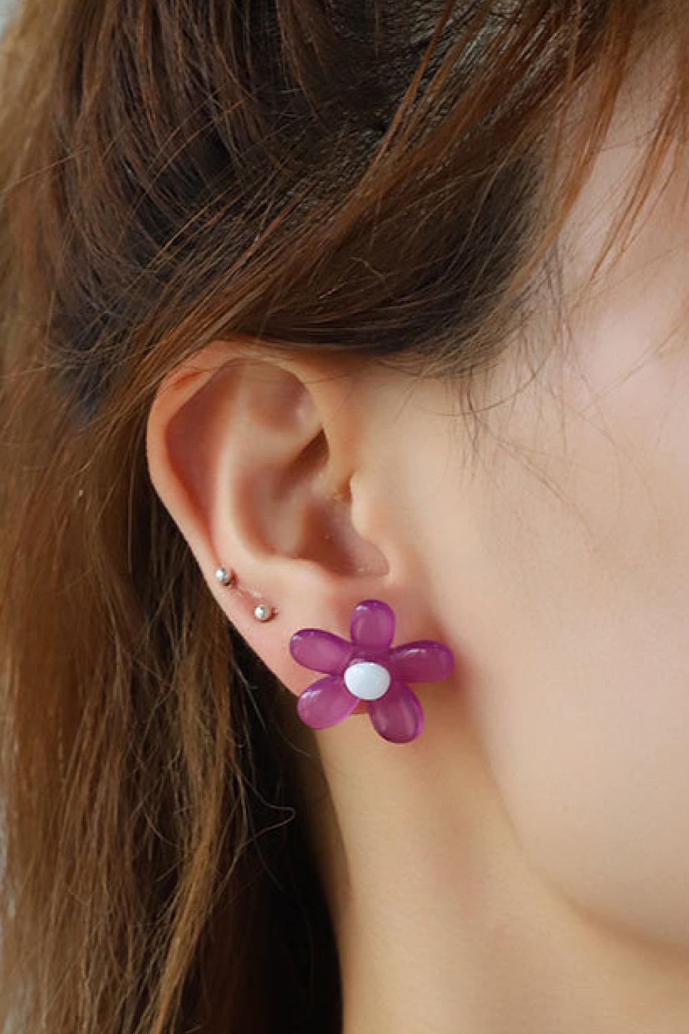 Flower Shape Resin Earrings BLUE ZONE PLANET