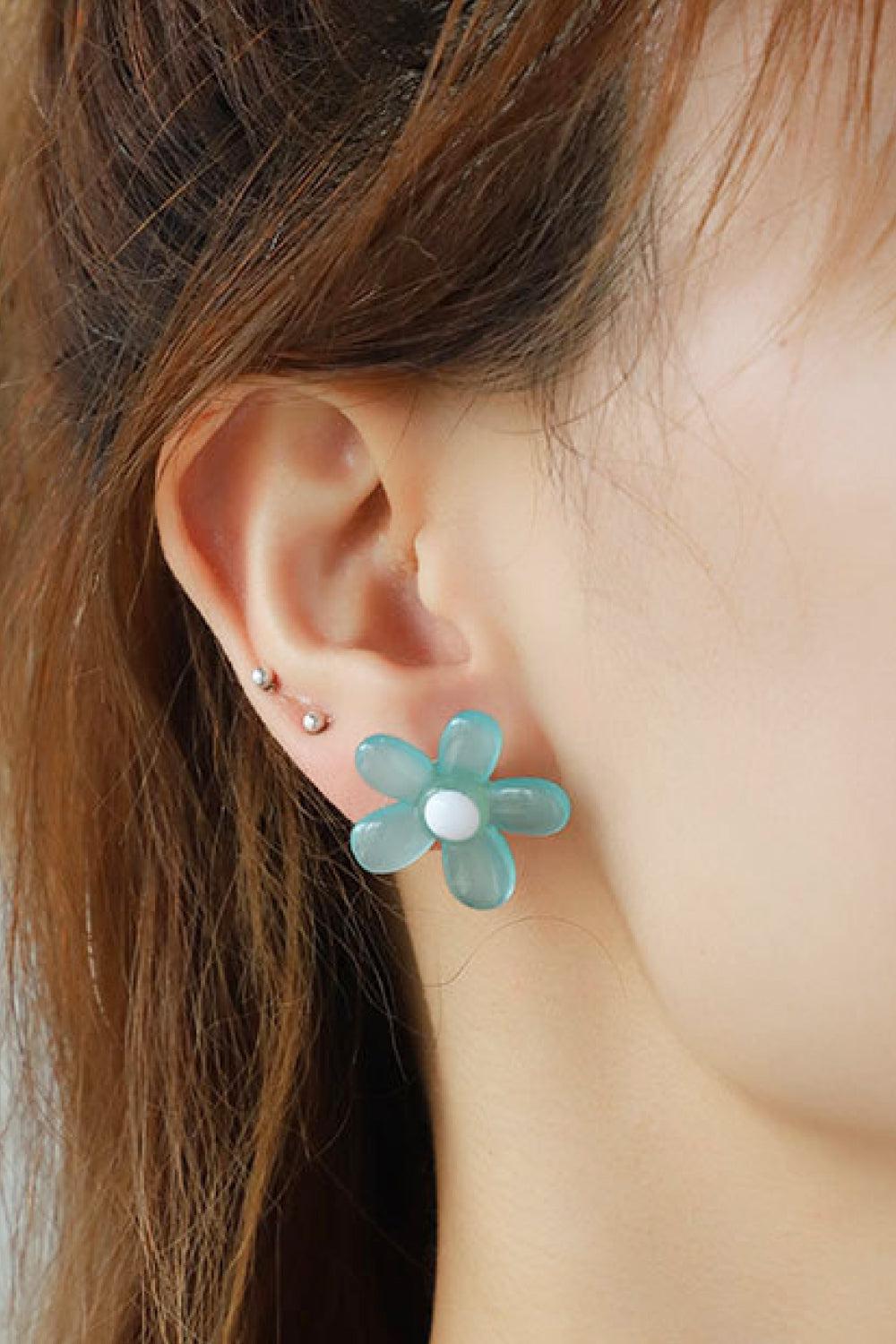 Flower Shape Resin Earrings BLUE ZONE PLANET