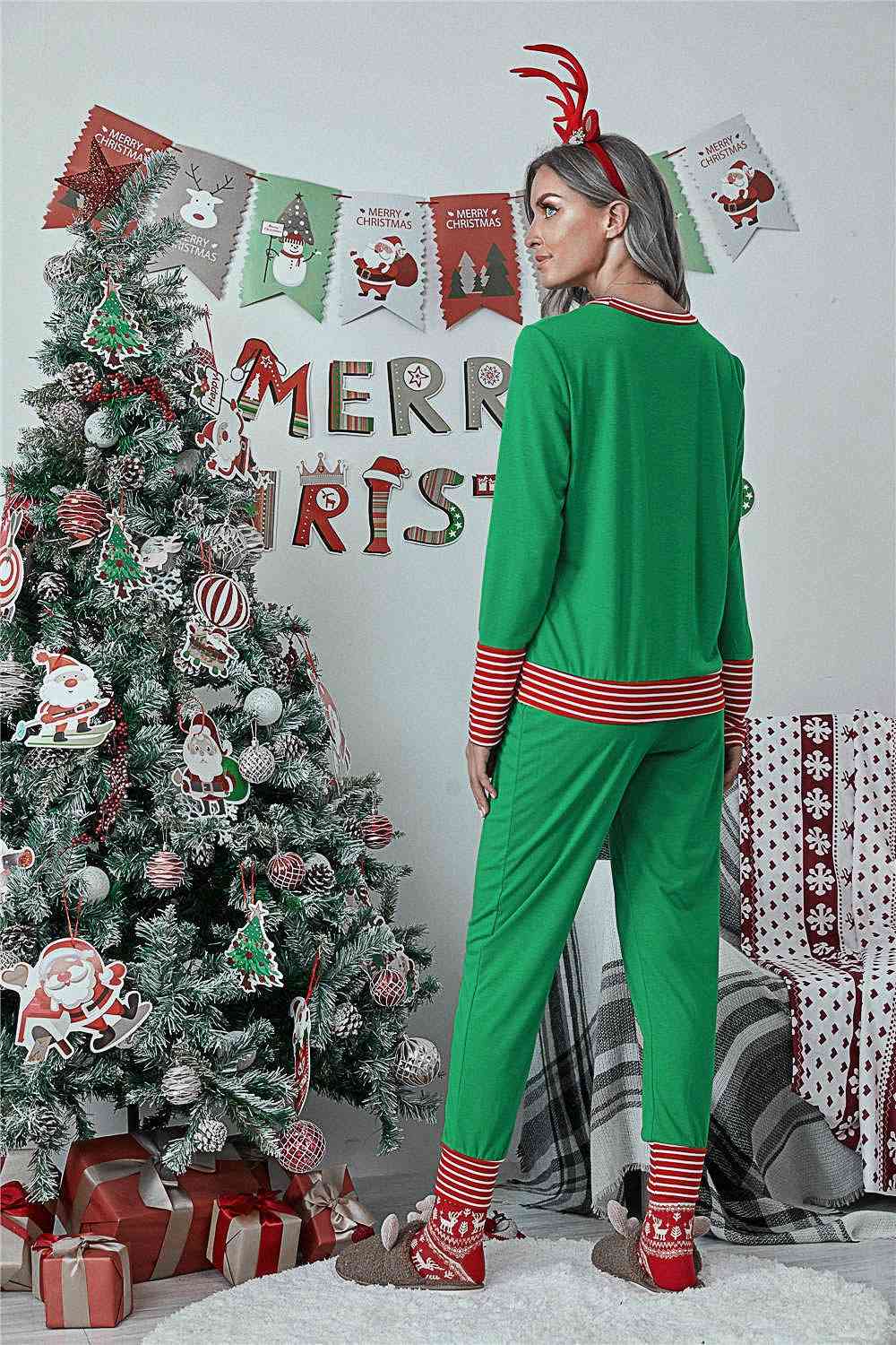 Full Size MERRY CHRISTMAS Graphic Top and Pants Lounge Set BLUE ZONE PLANET