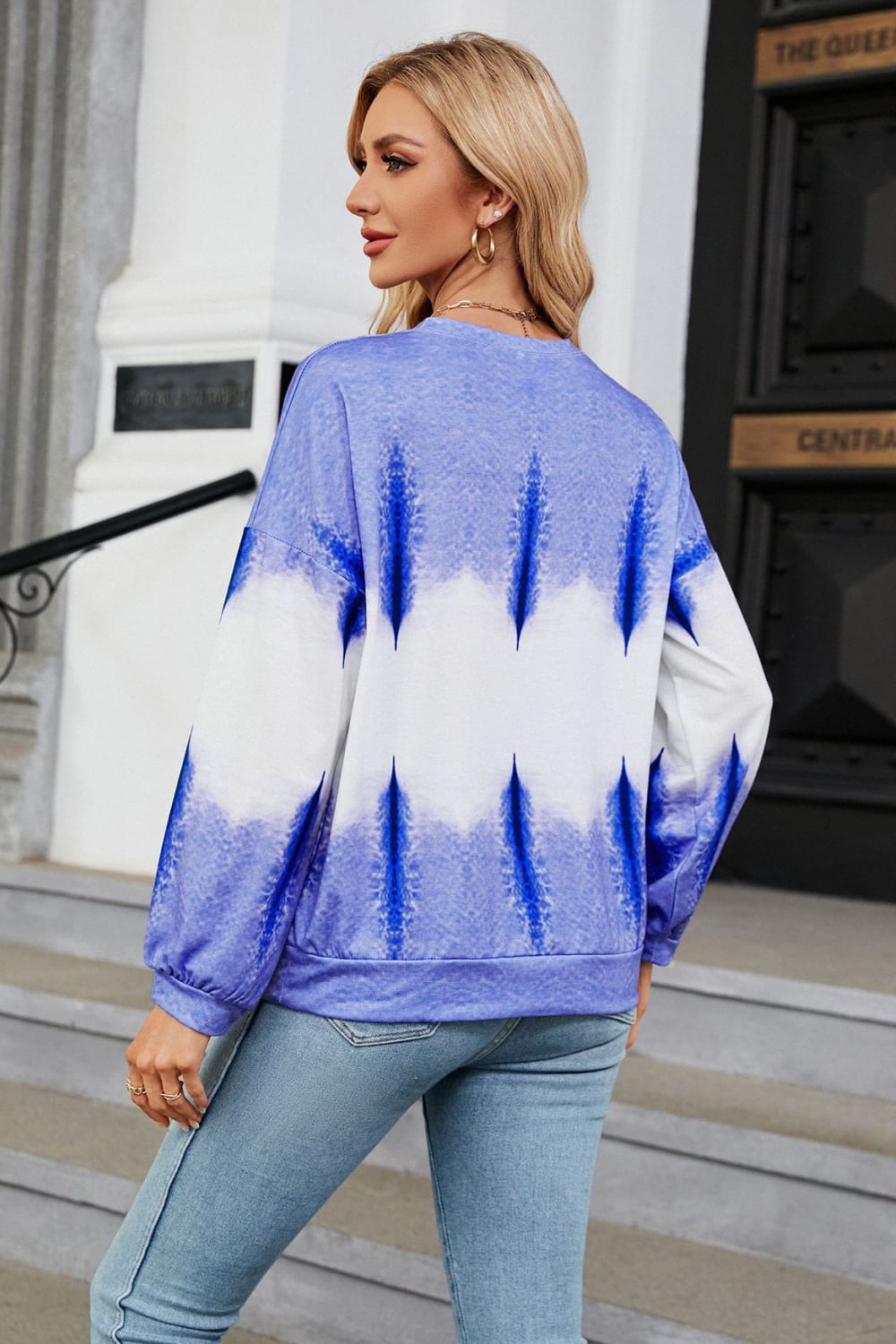 Gradient Round Neck Long Sleeve Sweatshirt BLUE ZONE PLANET