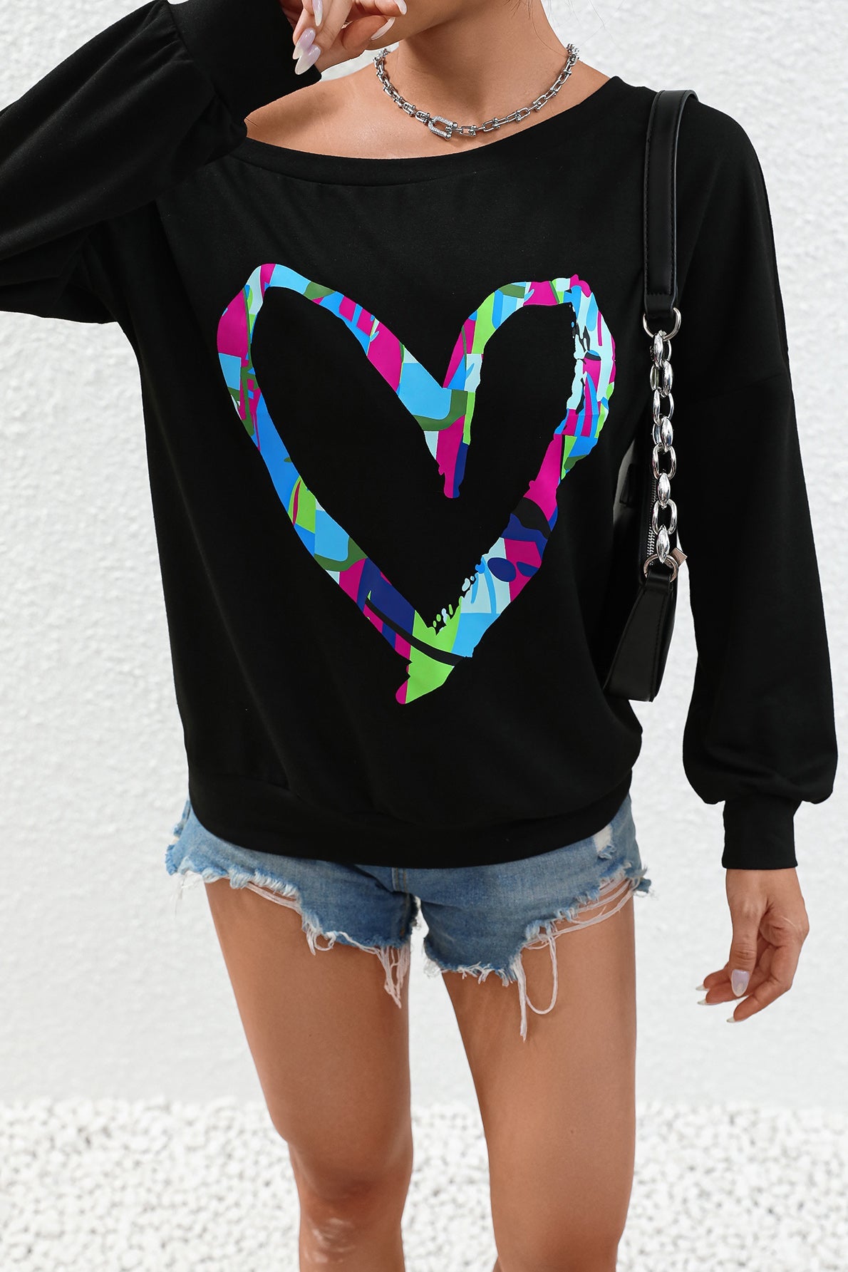 Heart Graphic Long Sleeve Sweatshirt BLUE ZONE PLANET