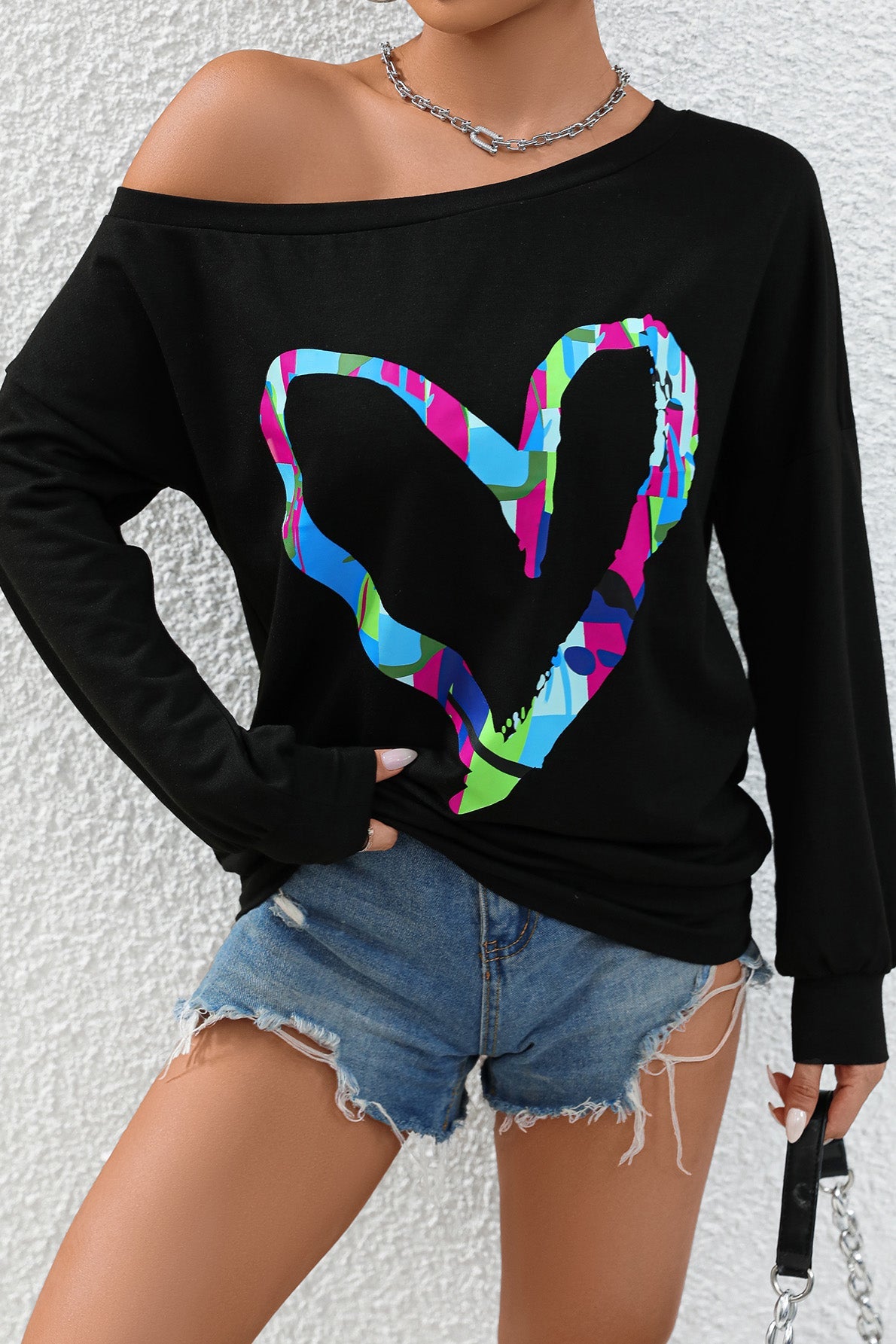 Heart Graphic Long Sleeve Sweatshirt BLUE ZONE PLANET