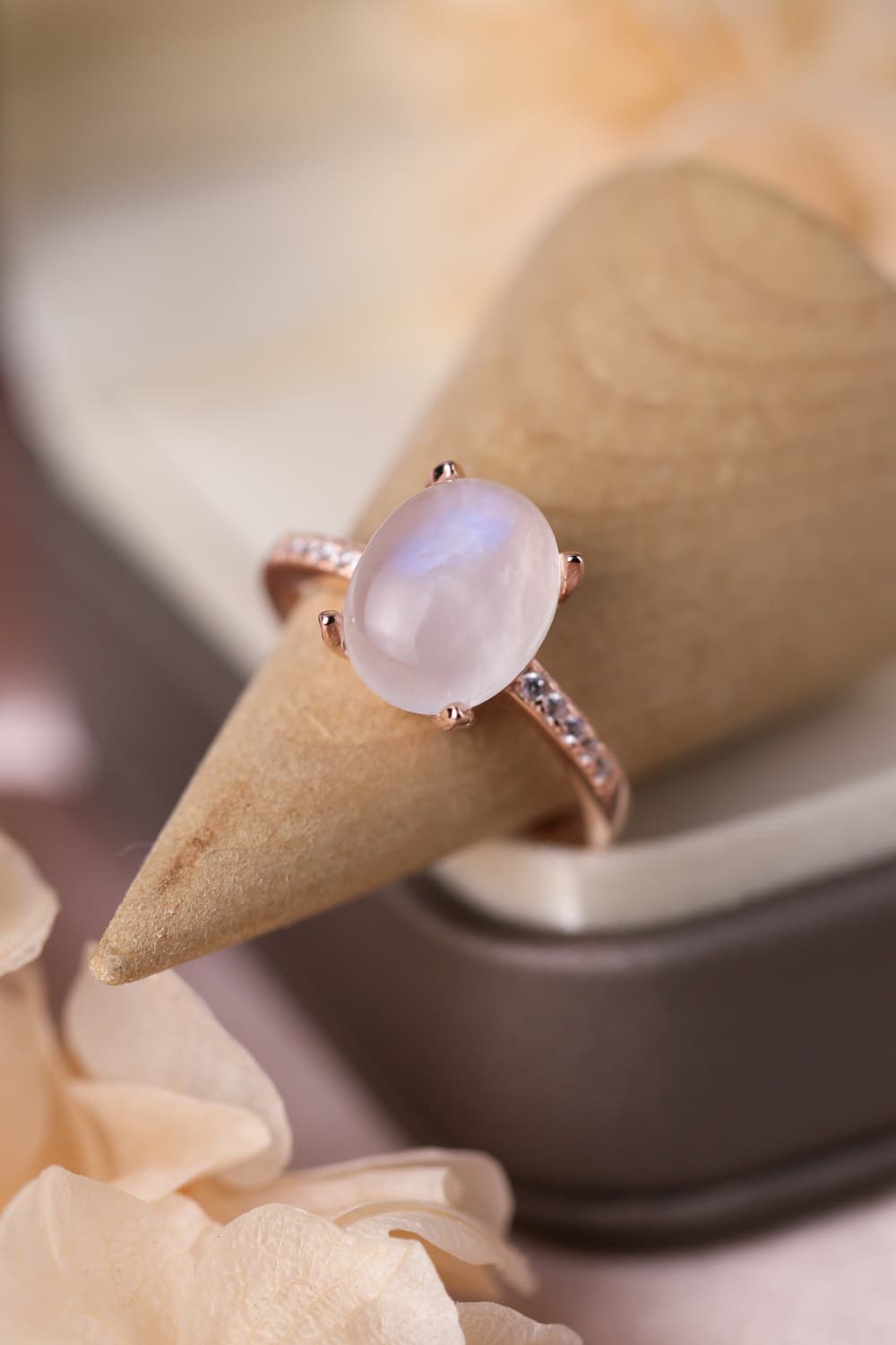 High Quality Natural Moonstone 925 Sterling Silver Side Stone Ring BLUE ZONE PLANET