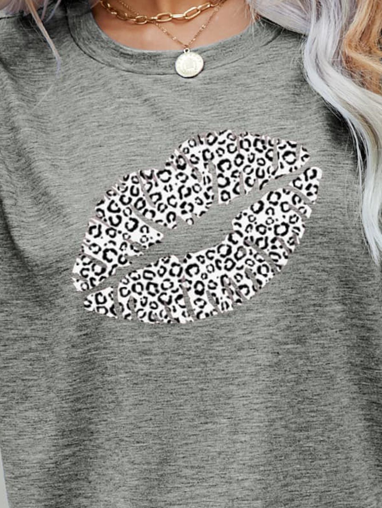 Leopard Lip Graphic Round Neck Tee BLUE ZONE PLANET