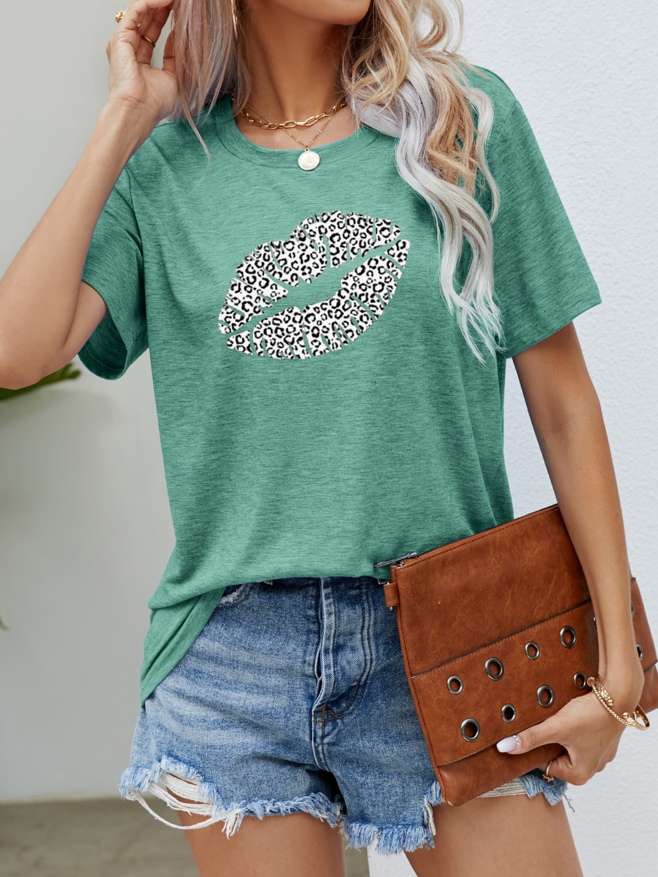 Leopard Lip Graphic Round Neck Tee BLUE ZONE PLANET