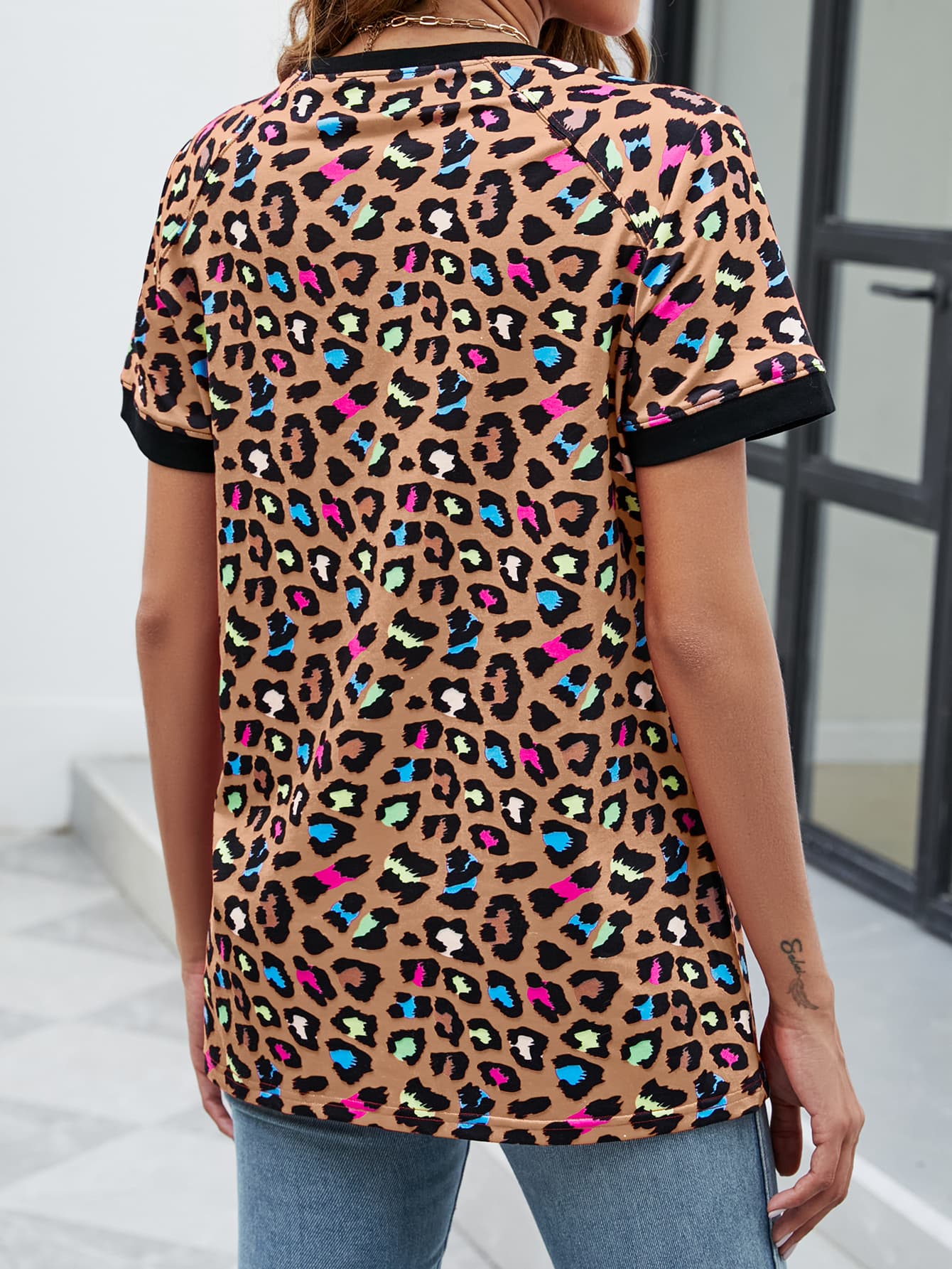 Leopard Round Neck Short Sleeve Tee Shirt BLUE ZONE PLANET