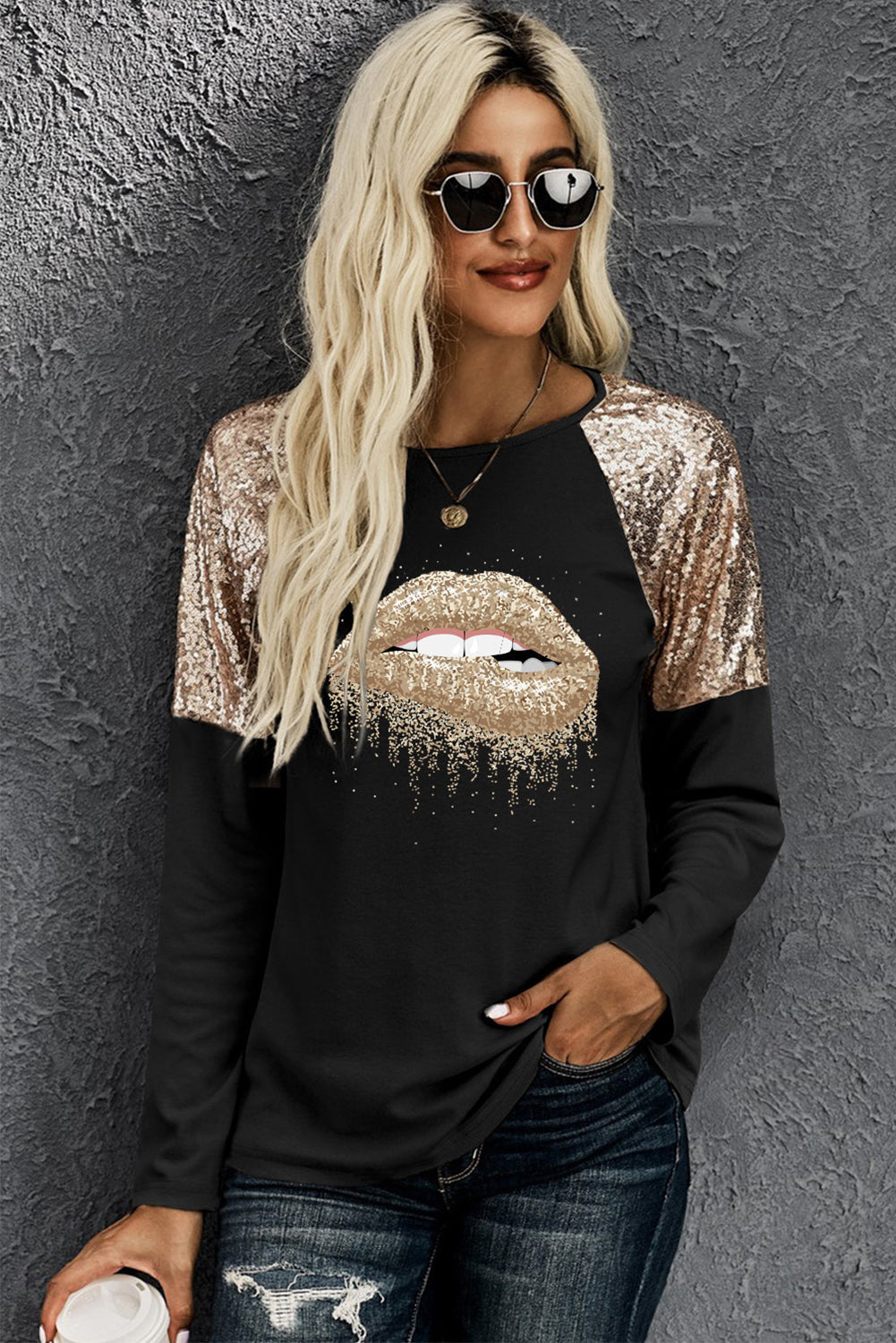 Lip Graphic Sequin Long Sleeve T-Shirt BLUE ZONE PLANET