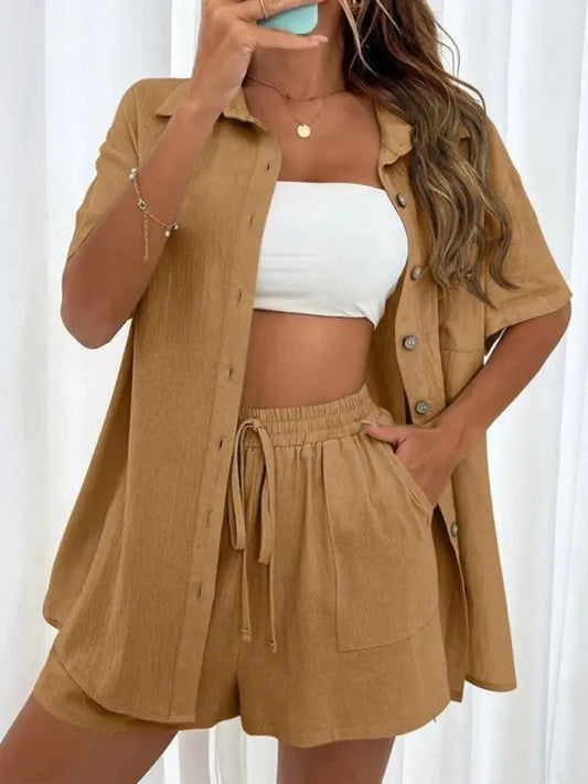 Loose-fit short-sleeve single-breasted shorts Two-piece solid-color shirt set kakaclo