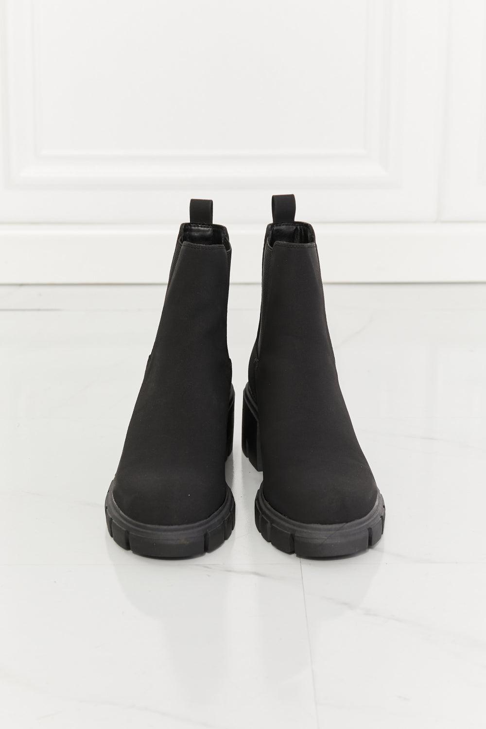 MMShoes Work For It Matte Lug Sole Chelsea Boots in Black BLUE ZONE PLANET