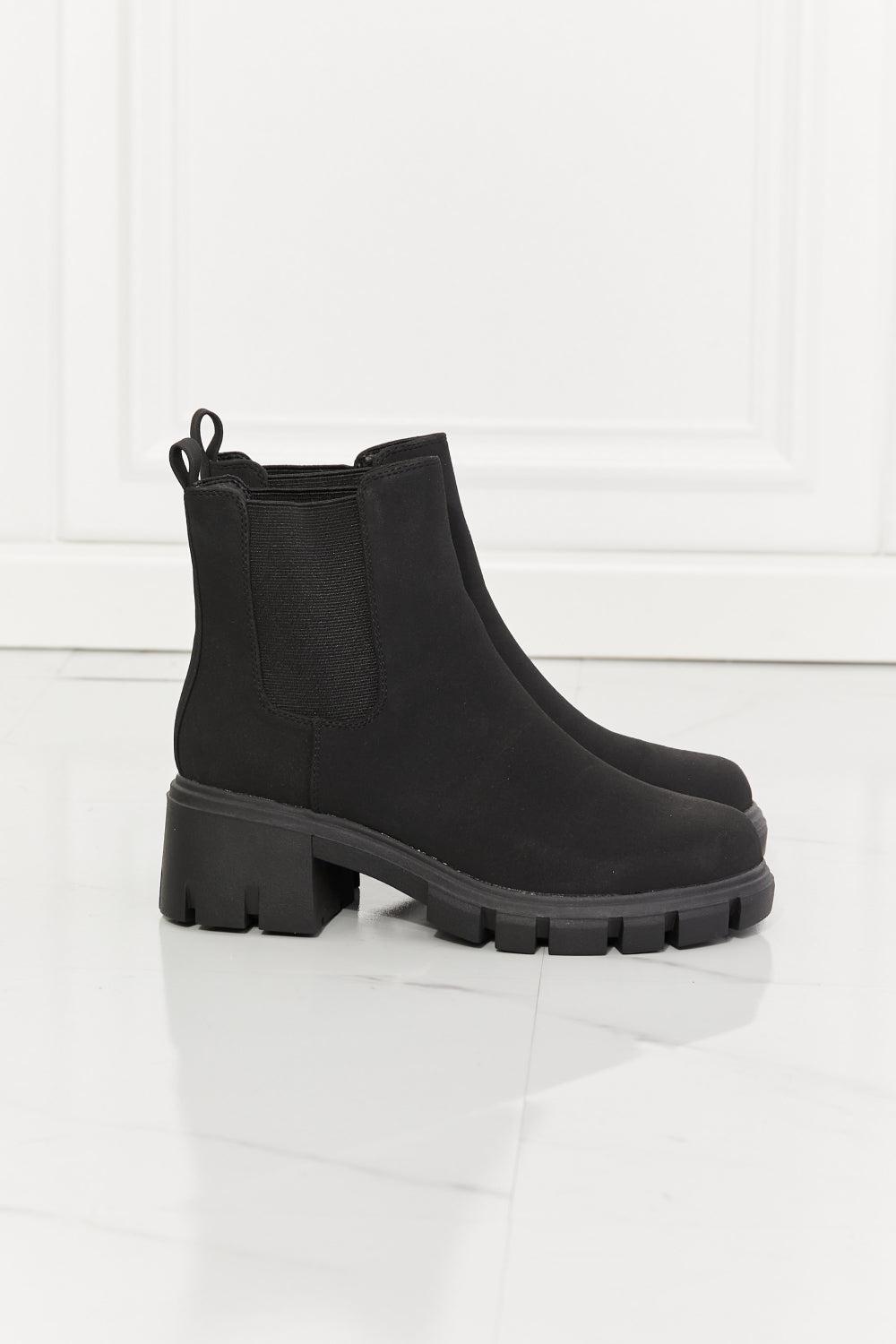 MMShoes Work For It Matte Lug Sole Chelsea Boots in Black BLUE ZONE PLANET