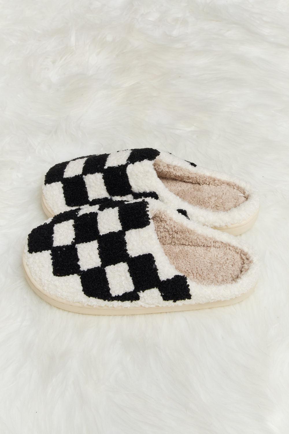 Melody Checkered Print Plush Slide Slippers BLUE ZONE PLANET