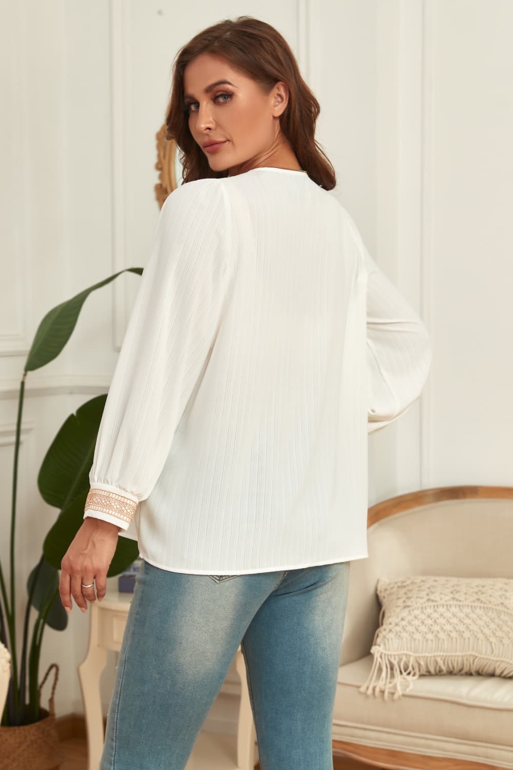 Plus Size V-Neck Puff Sleeve Blouse BLUE ZONE PLANET