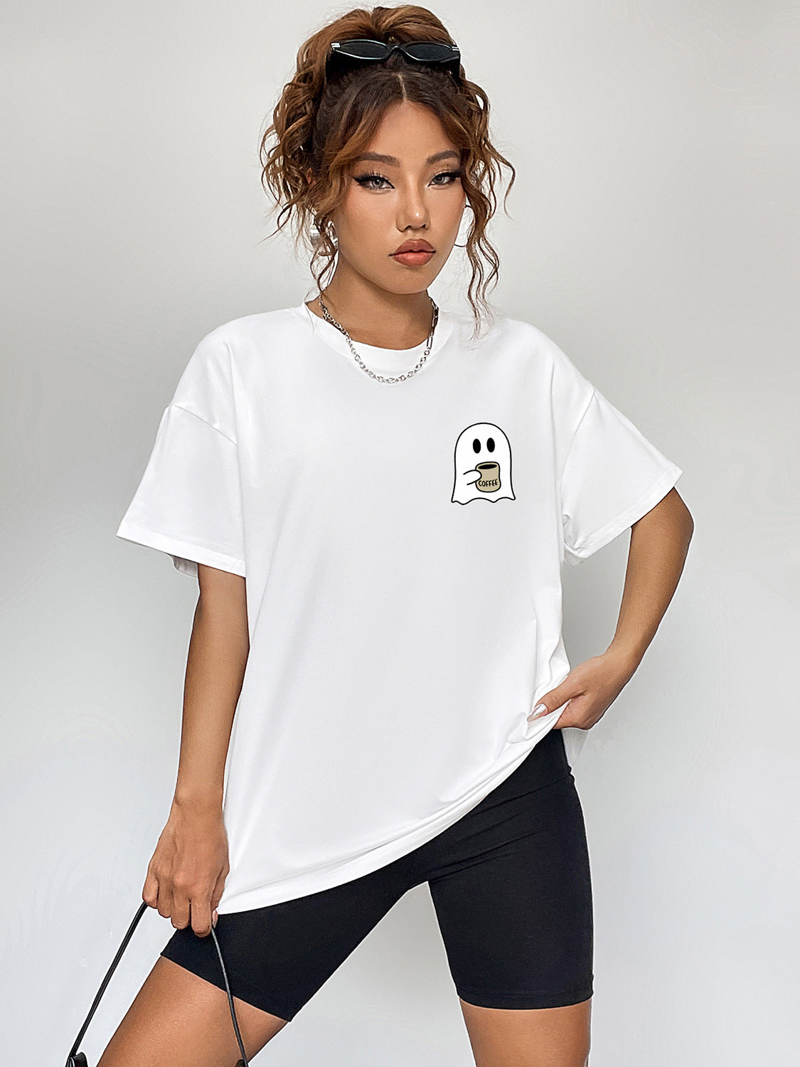 Round Neck Short Sleeve Ghost Graphic T-Shirt BLUE ZONE PLANET