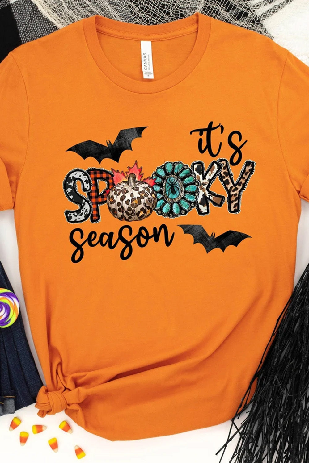 Round Neck Short Sleeve IT'S SPOOKY SEASON Graphic T-Shirt BLUE ZONE PLANET