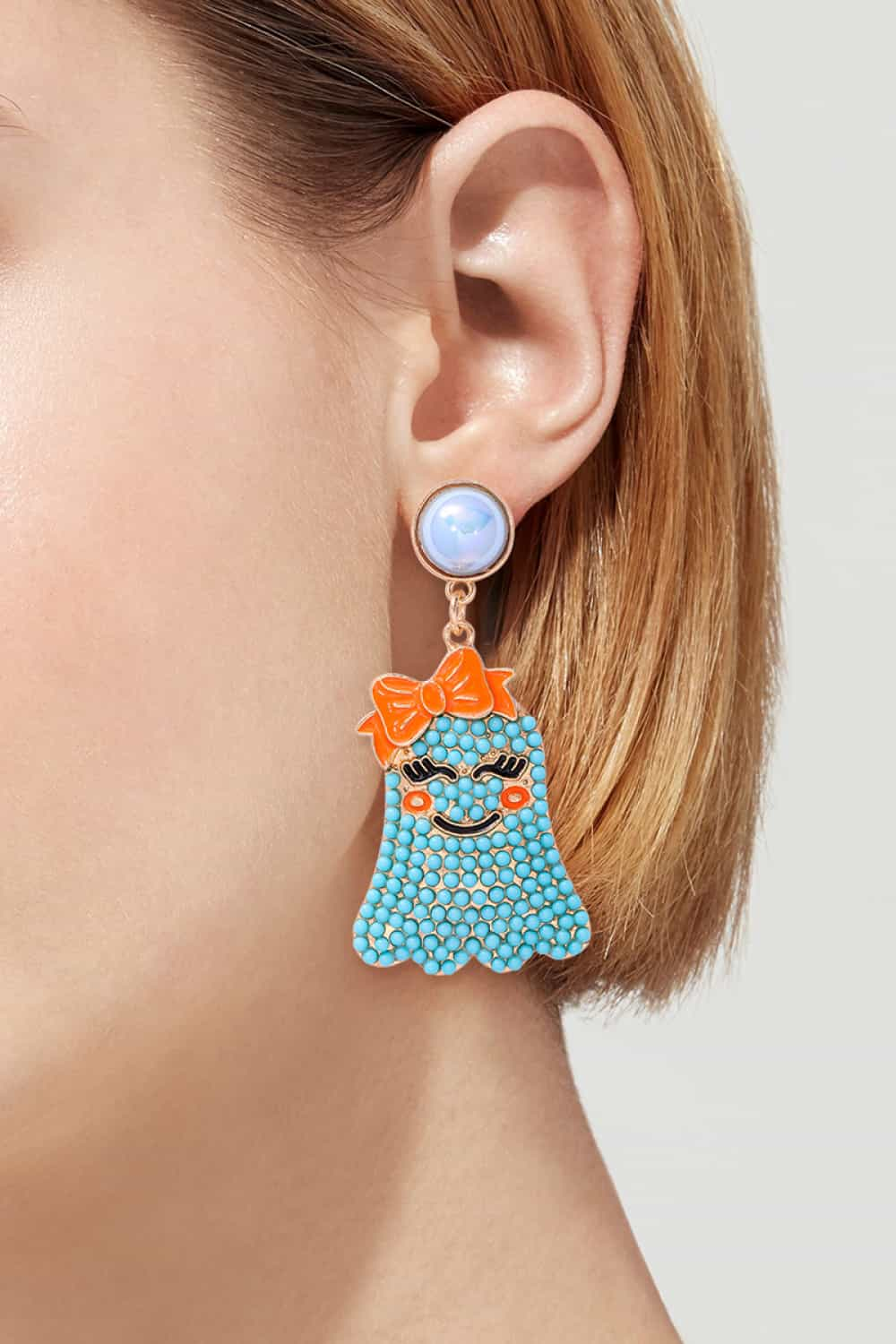 Smiling Ghost Shape Synthetic Pearl Earrings BLUE ZONE PLANET