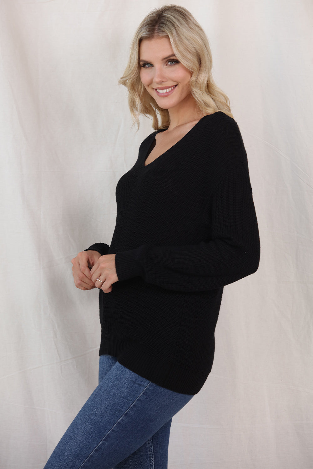 V-Neck Long Sleeve Knit Top BLUE ZONE PLANET