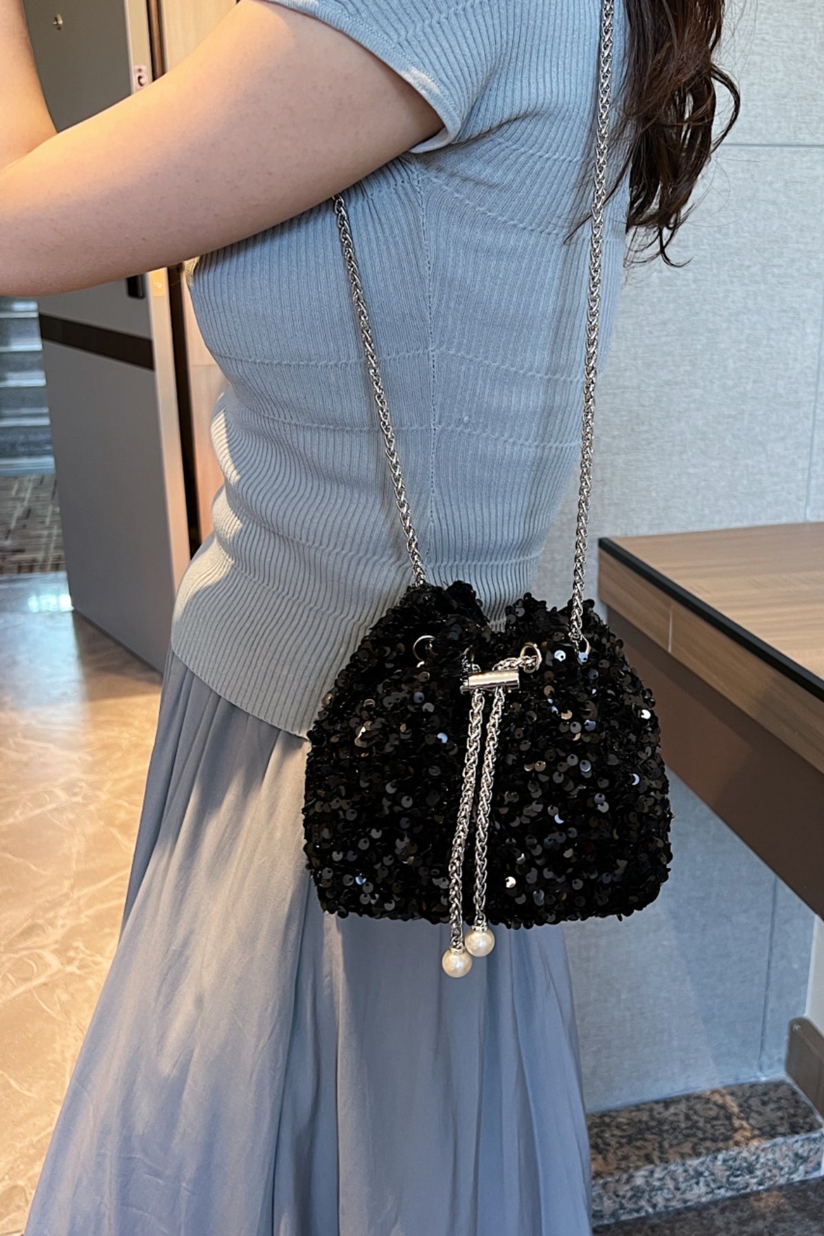 Sequin Chain Drawstring Bucket Bag-HANDBAGS-[Adult]-[Female]-2022 Online Blue Zone Planet