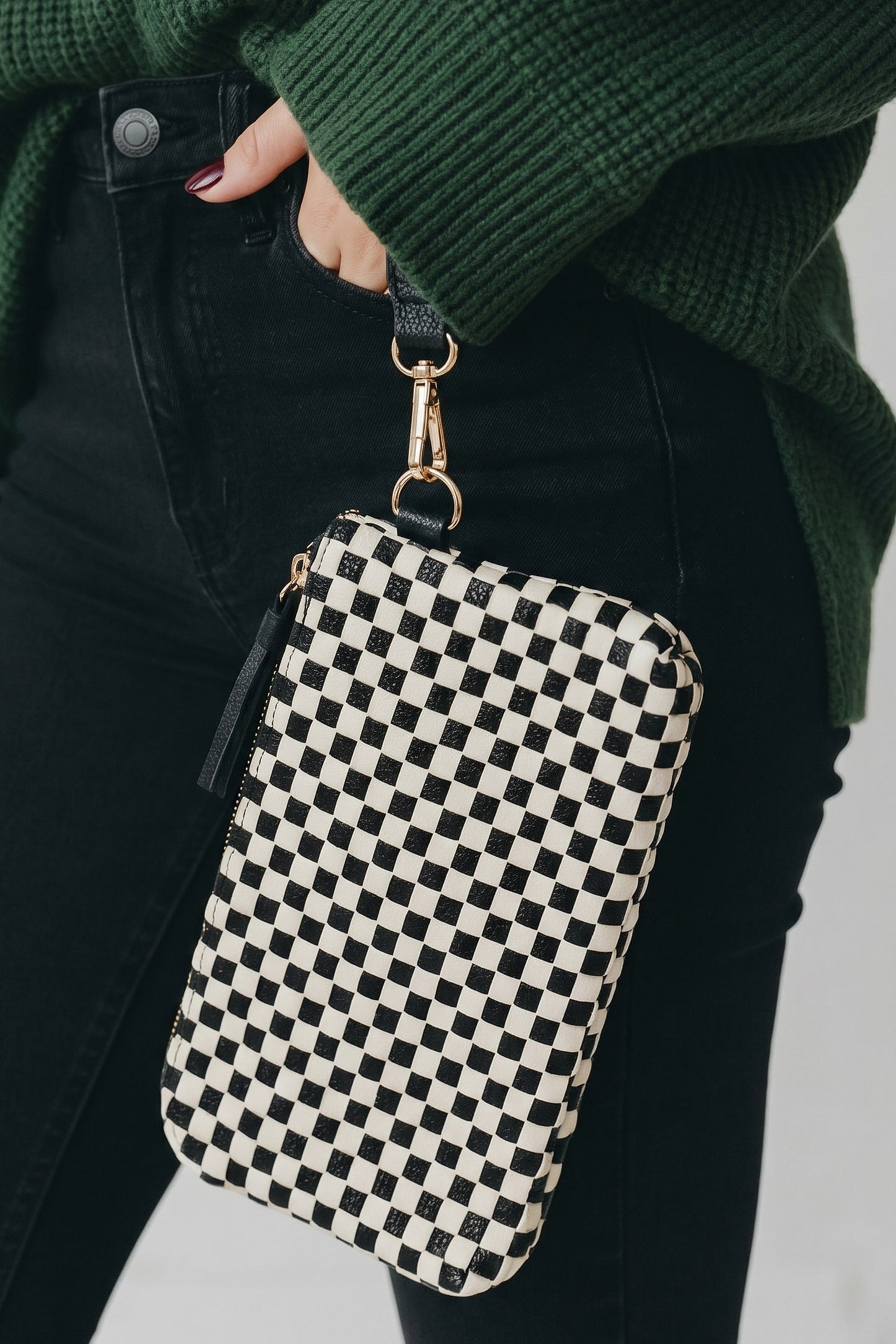 Color black Checkered  Woven Clutch Wristlet PU Leather Large Size Patterned Wallet