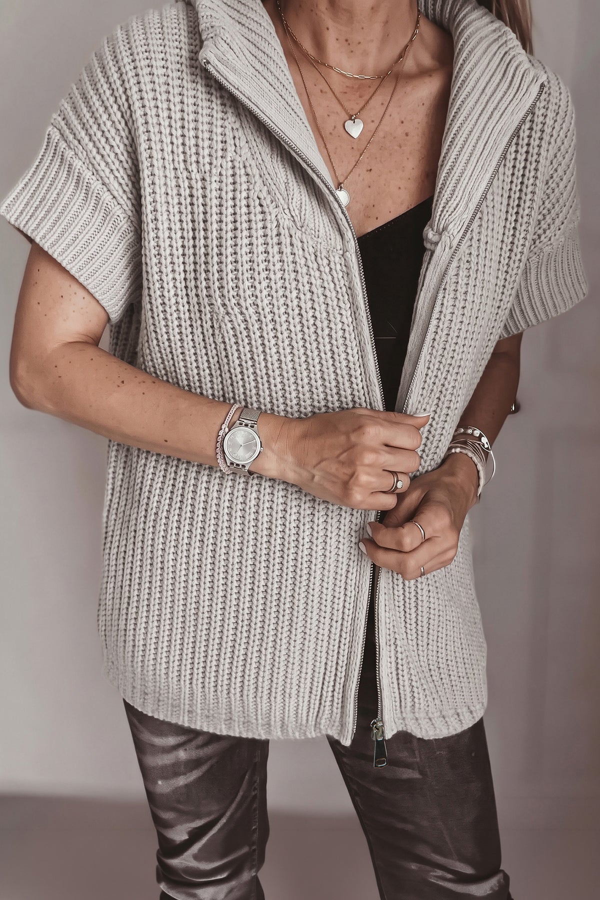 Jet Stream Solid Color Short Sleeve Zipper Knit High Neck Sweater-Sweaters & Cardigans/Short Sleeve Sweaters-[Adult]-[Female]-2022 Online Blue Zone Planet