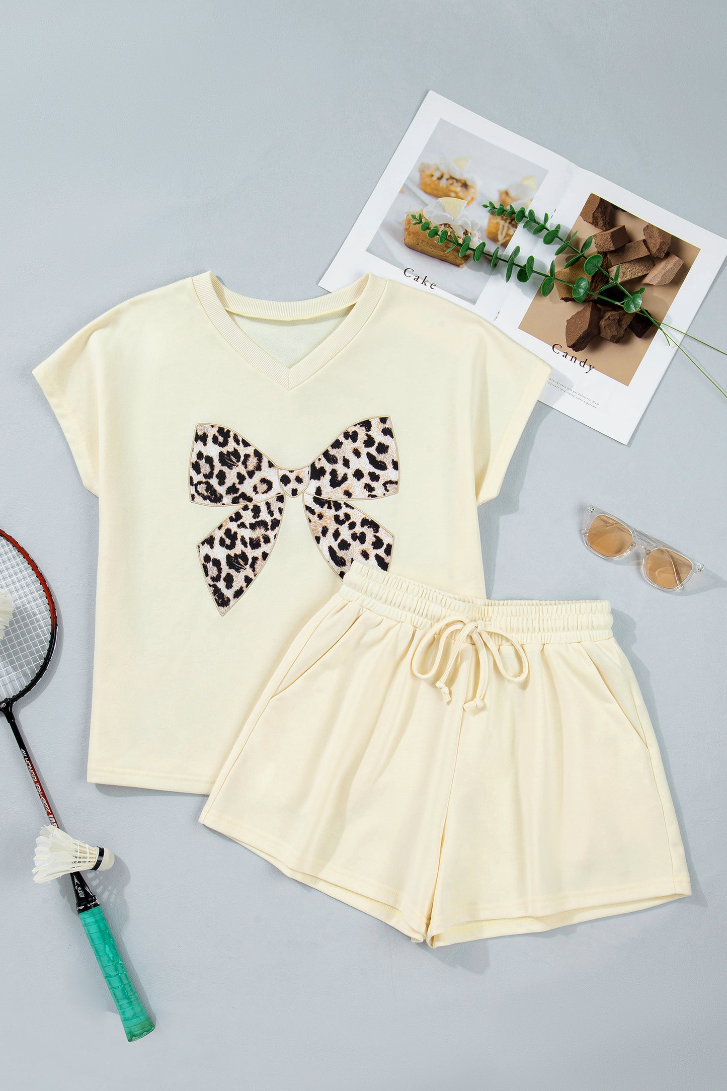 White Contrast Leopard Bow Patched V Neck Loose Tee Drawstring Shorts 2pcs Outfit-Two Piece Sets/Short Sets-[Adult]-[Female]-2022 Online Blue Zone Planet