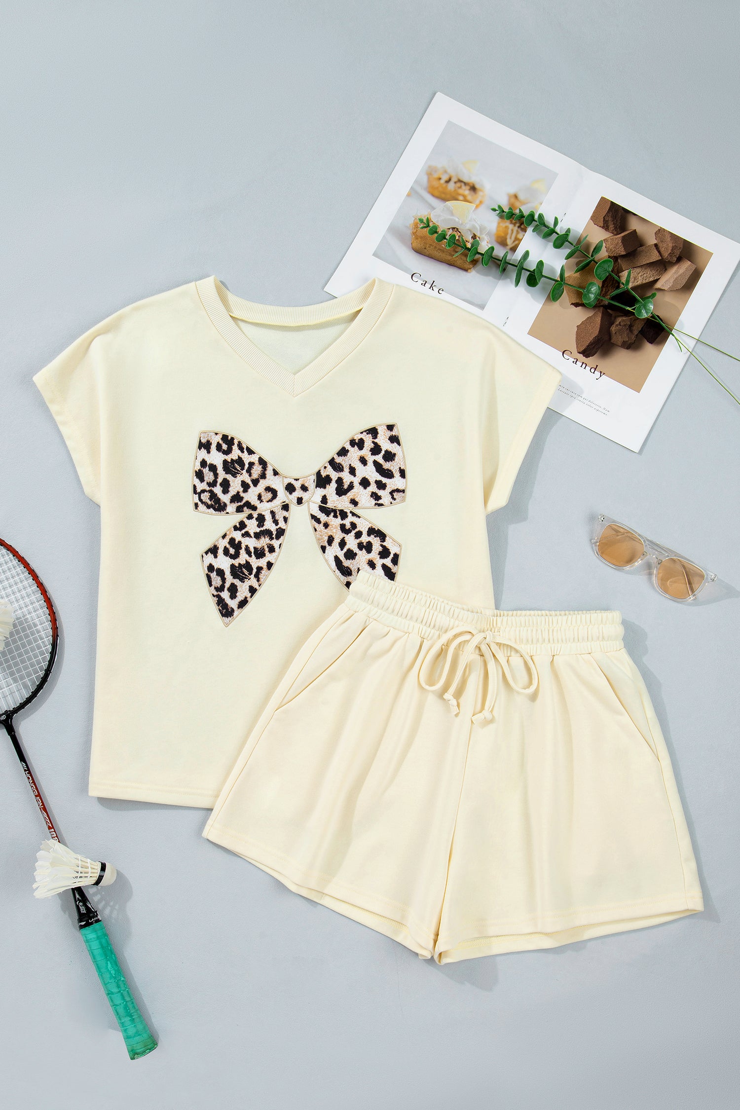 White Contrast Leopard Bow Patched V Neck Loose Tee Drawstring Shorts 2pcs Outfit-Two Piece Sets/Short Sets-[Adult]-[Female]-2022 Online Blue Zone Planet