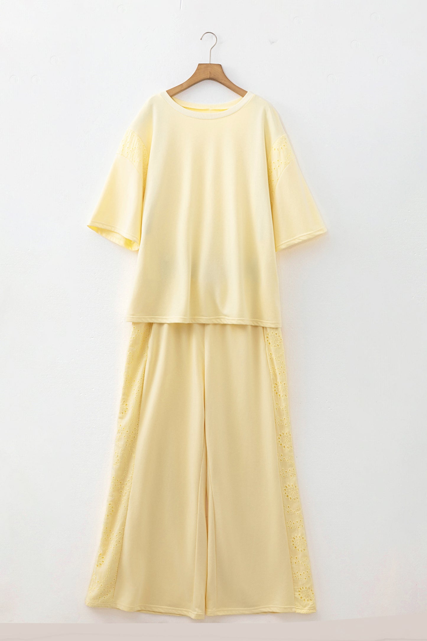 Yellow Cream Solid Color Eyelet Lace Panel Accent Plus Size 2pcs Outfit-Plus Size/Plus Size Loungewear-[Adult]-[Female]-2022 Online Blue Zone Planet