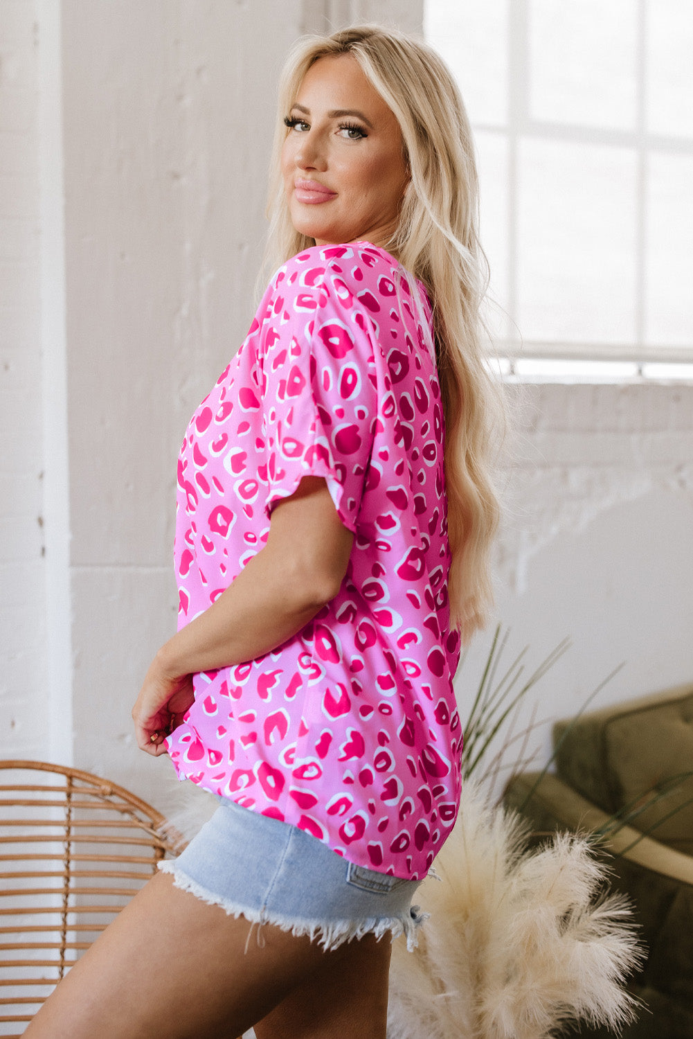 Pink Leopard V Neck Loose Short Sleeve Top-Tops/Tops & Tees-[Adult]-[Female]-2022 Online Blue Zone Planet