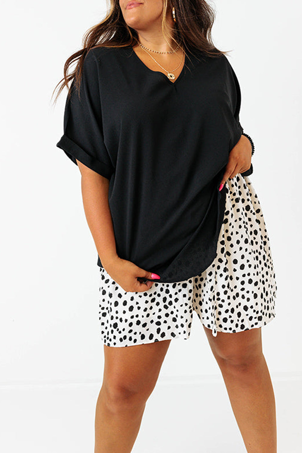 Green Seamed Back High Low Hem V Neck Cuffed Sleeve Plus Size Tee-Plus Size/Plus Size Tops/Plus Size Tops & Tees-[Adult]-[Female]-Black-1X-2022 Online Blue Zone Planet
