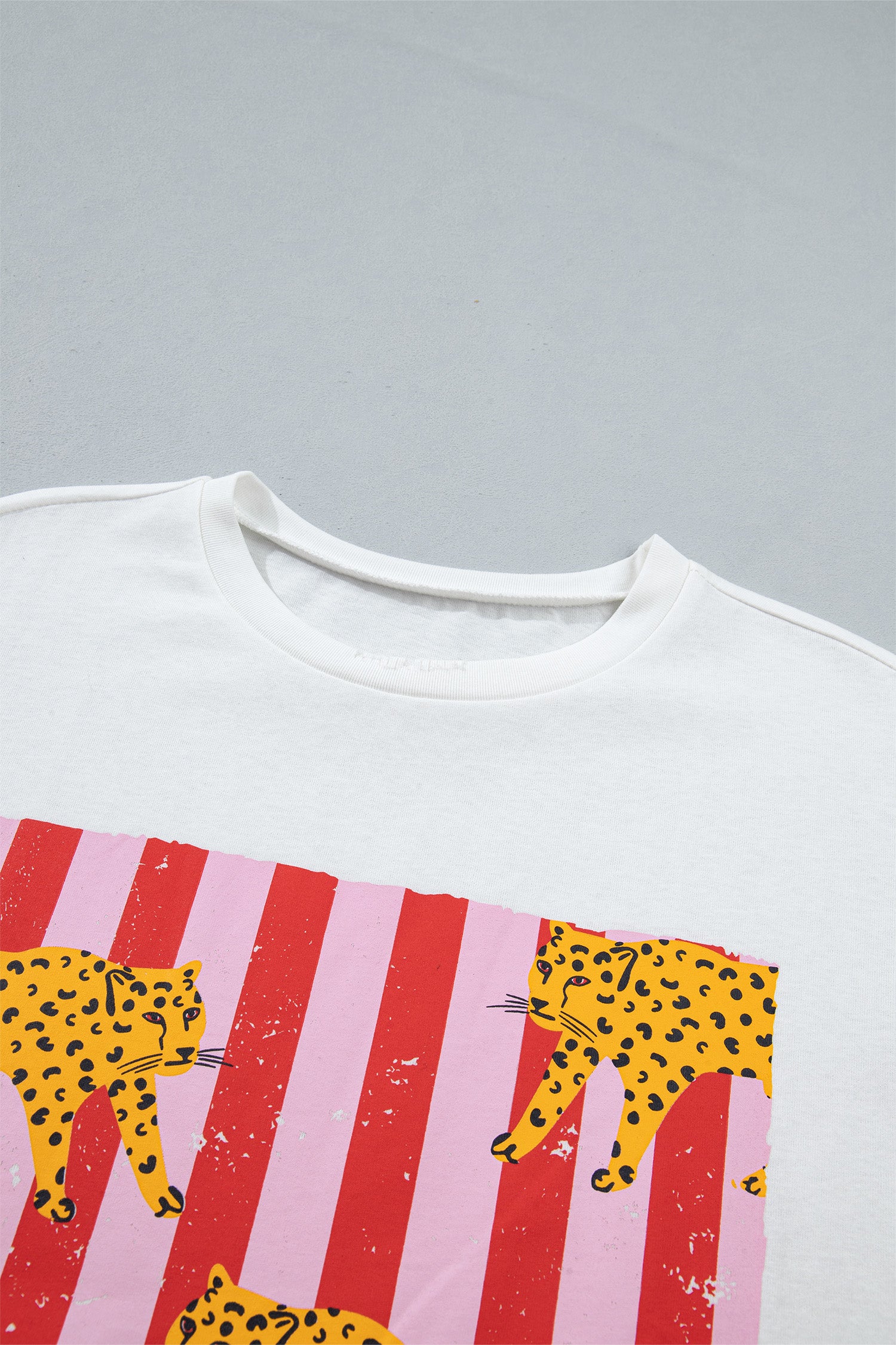 White Cheetah Striped Print Retro Fashion Graphic Tee-Tops/Tops & Tees-[Adult]-[Female]-2022 Online Blue Zone Planet