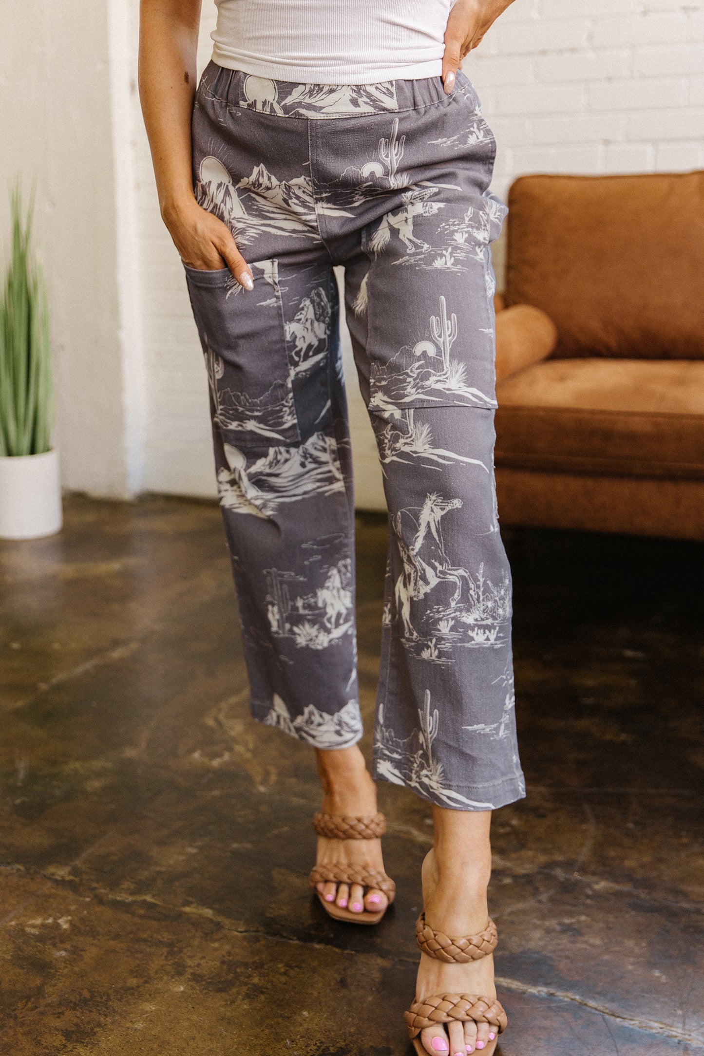 Gray Wild West Riding Vintage Printed Shift Jeans-Bottoms/Jeans-[Adult]-[Female]-2022 Online Blue Zone Planet