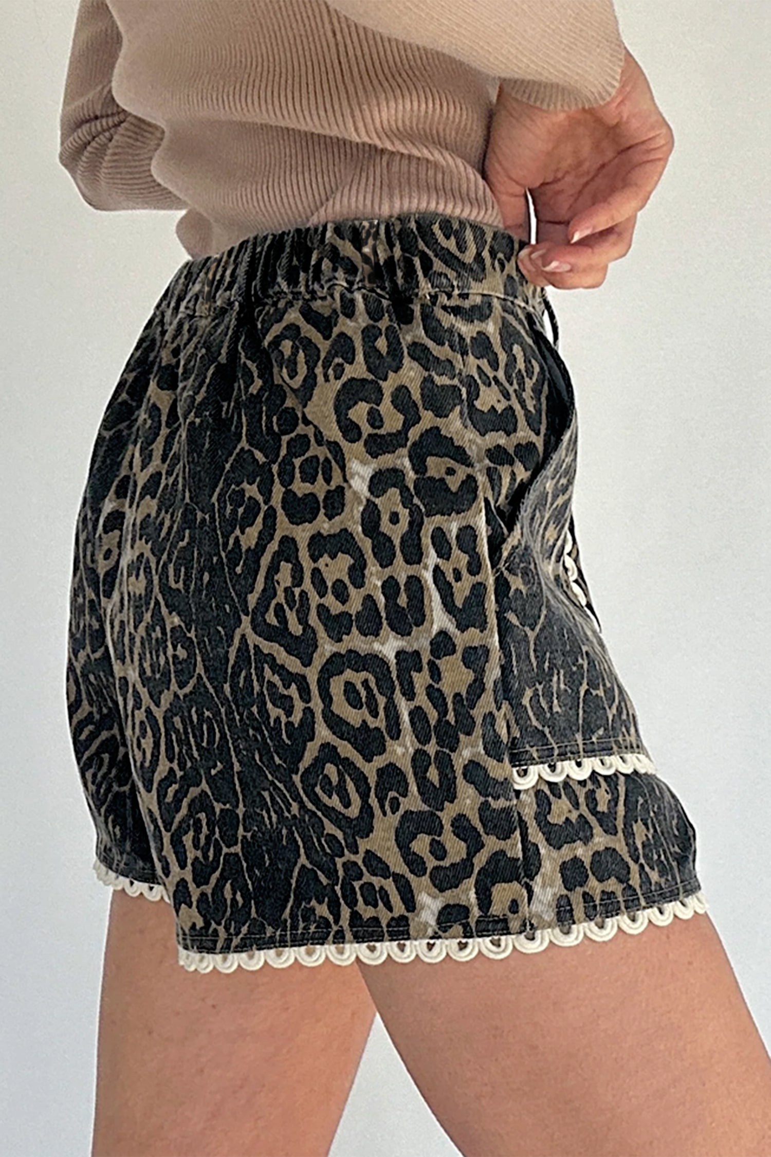 Khaki Contrast Scalloped Lace Trim Leopard Denim Shorts-Bottoms/Denim Shorts-[Adult]-[Female]-2022 Online Blue Zone Planet