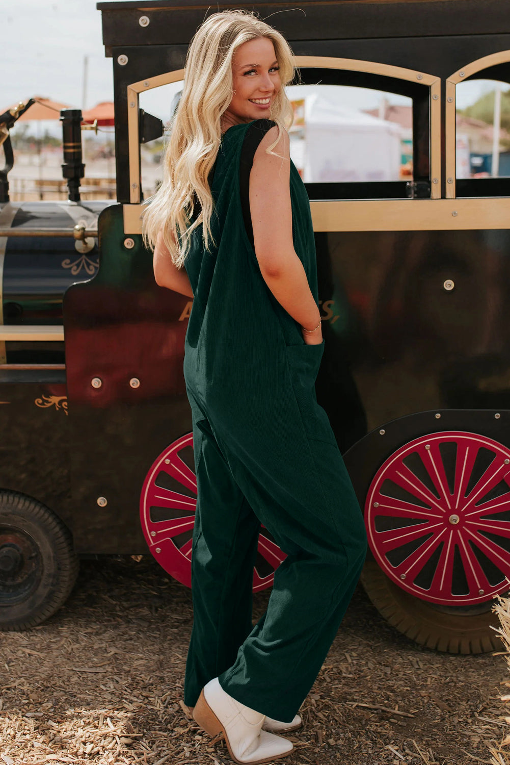 Evergreen Corduroy V Neck Patched Pocket Sleeveless Jumpsuit-Bottoms/Jumpsuits & Rompers-[Adult]-[Female]-2022 Online Blue Zone Planet