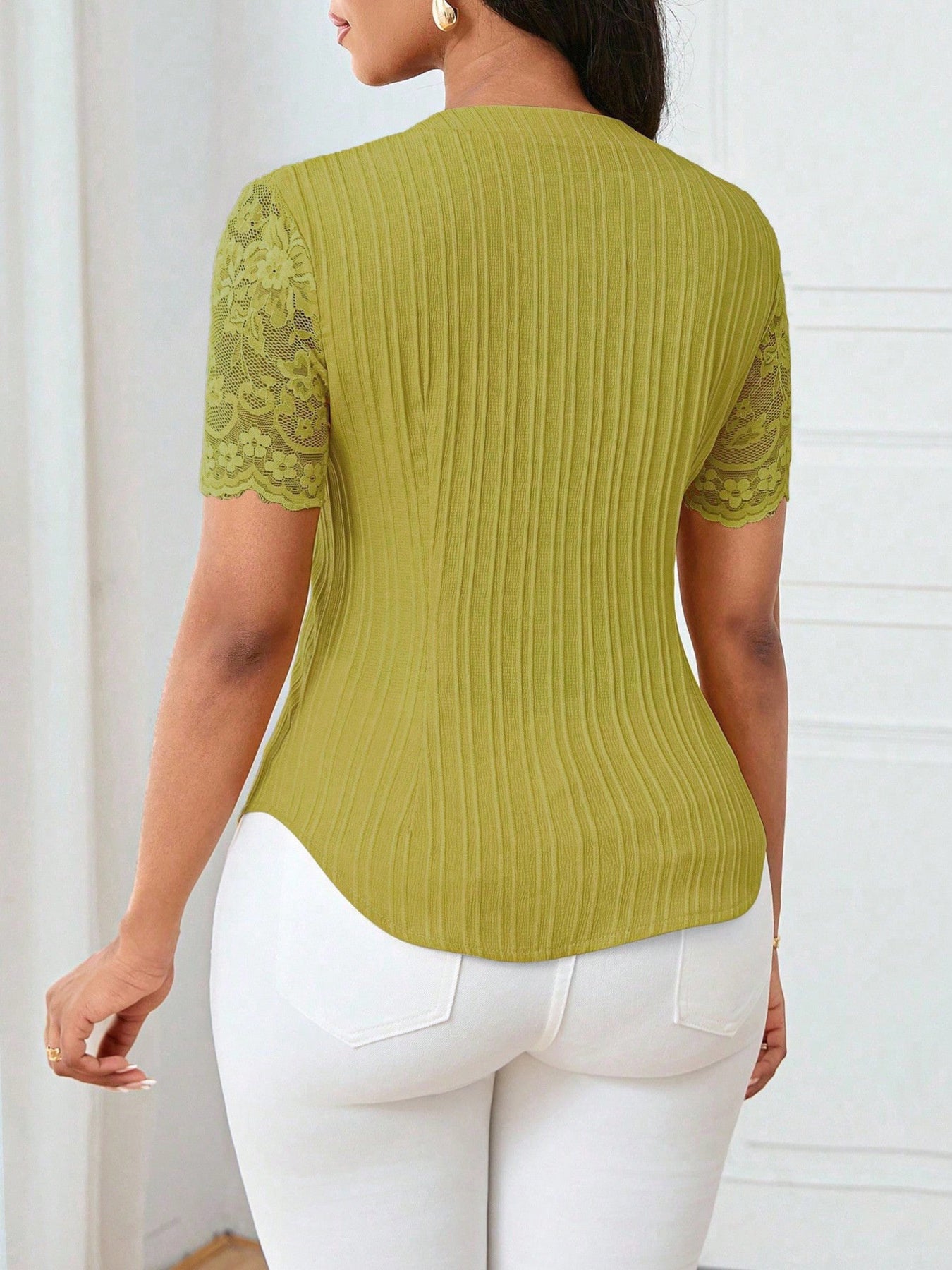 b59e7f53ea334df0bbcd4b36d239e02f-Max