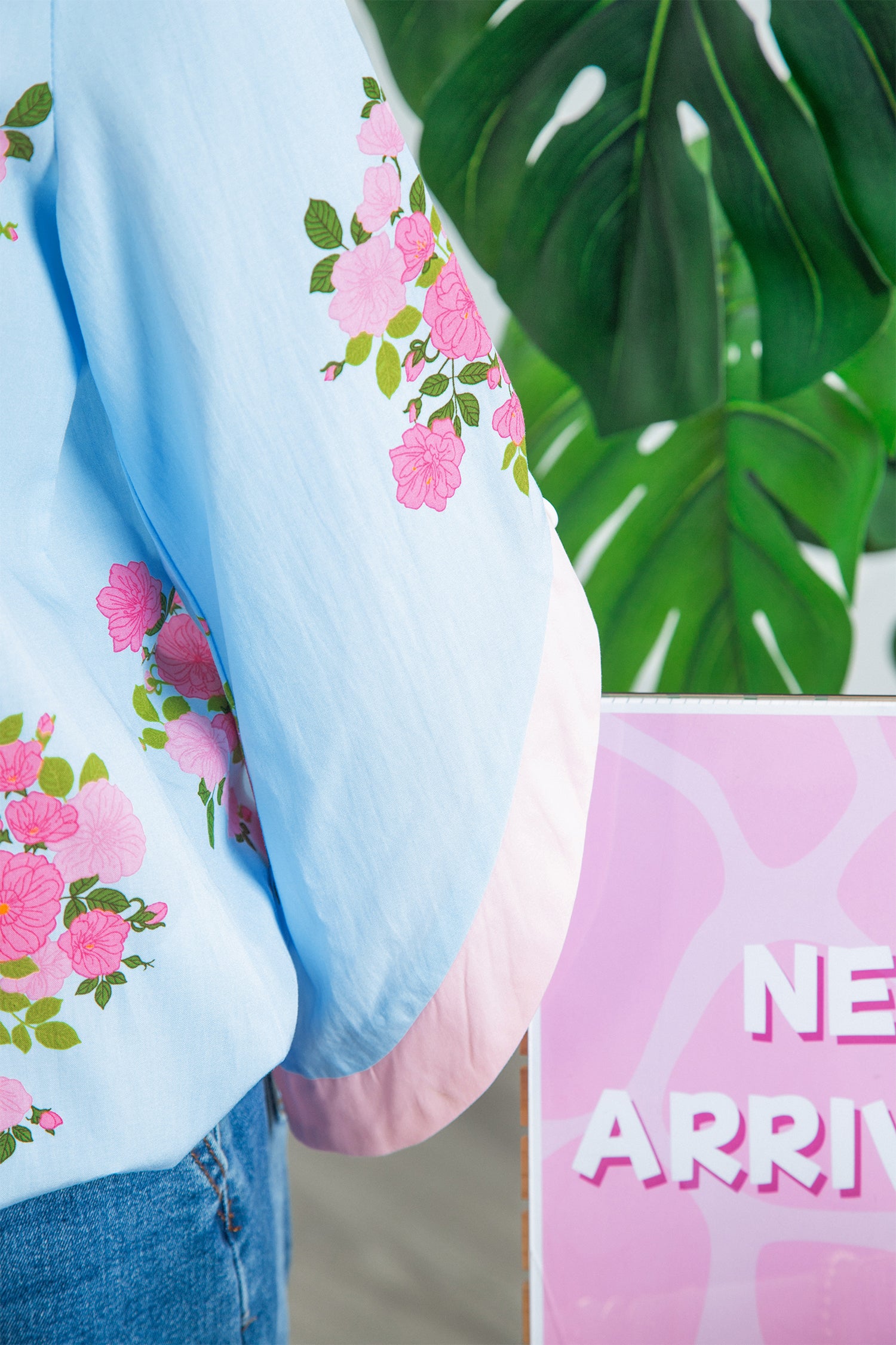 Sky Blue Floral Print Button Cuffed 3/4 Sleeve Round Neck Blouse-Tops/Blouses & Shirts-[Adult]-[Female]-2022 Online Blue Zone Planet
