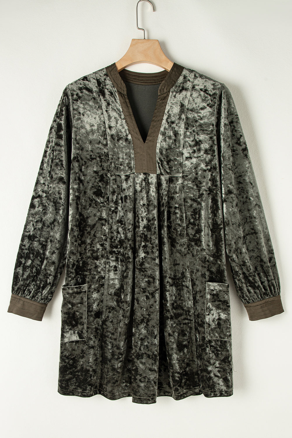 Blue Zone Planet Jungle Green Velvet Long Sleeve V Neck Loose Dress With Pockets