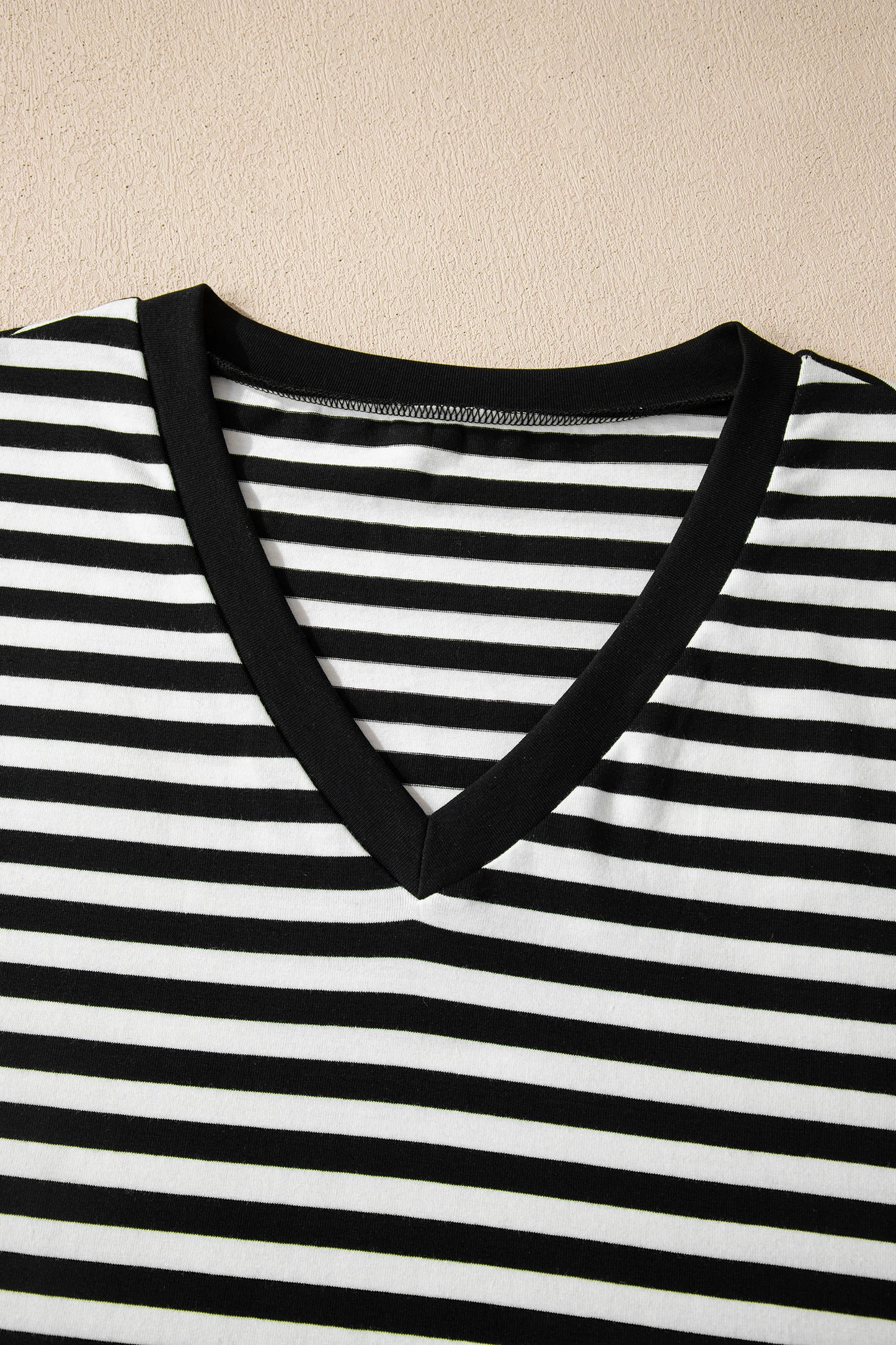 Black Striped Print V Neck Delicate Trim Casual Tee-Tops/Tops & Tees-[Adult]-[Female]-2022 Online Blue Zone Planet