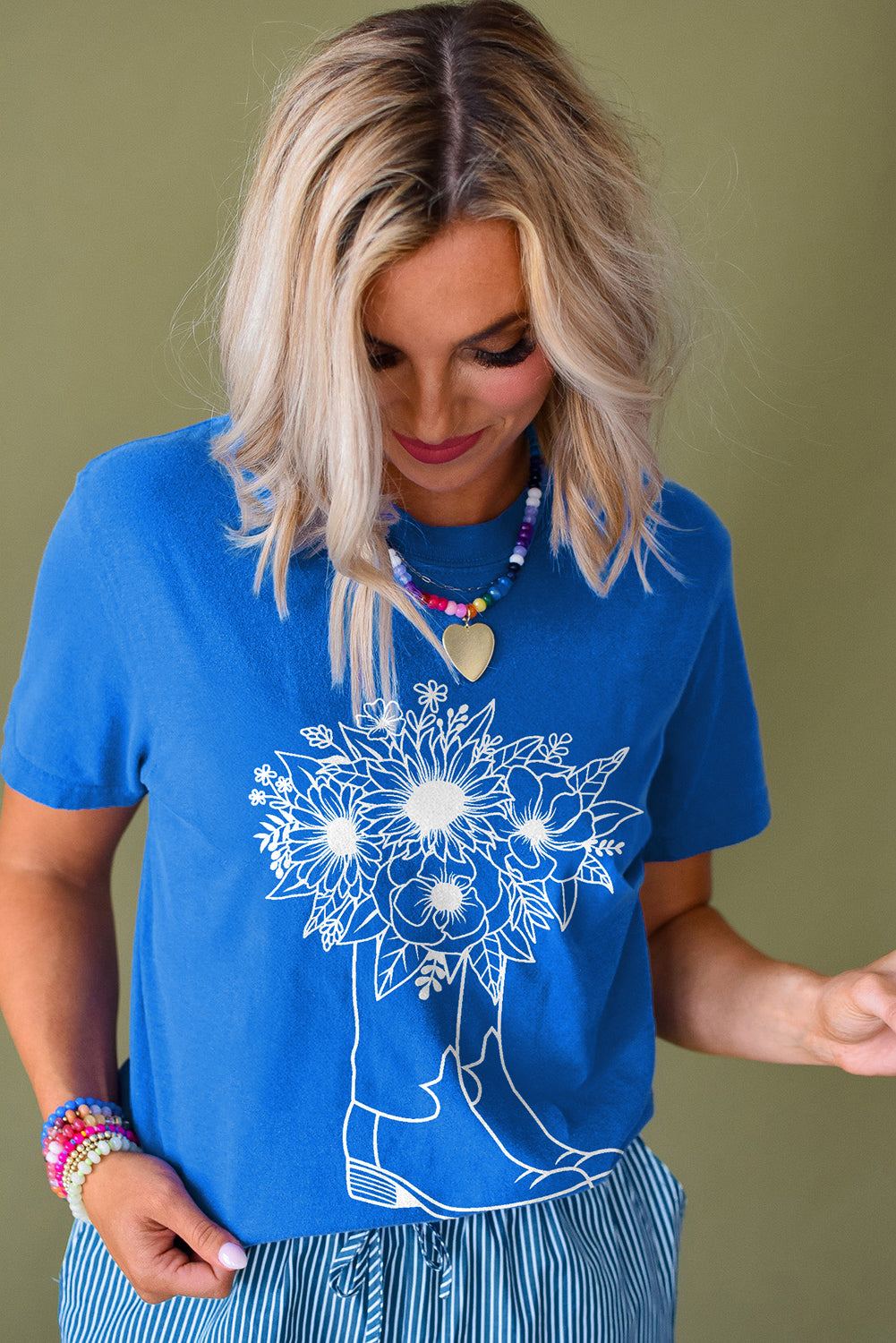 Blue Sunflower Boots Graphic Western Fashion T Shirt-Tops/Tops & Tees-[Adult]-[Female]-2022 Online Blue Zone Planet