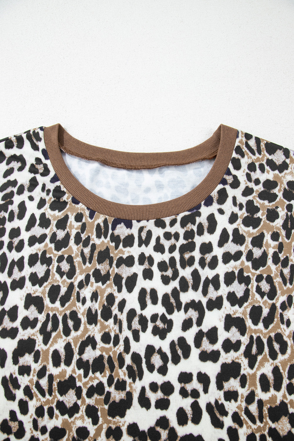 Khaki Leopard Contrast Trim Short Sleeve Loose Plus Size Top-Plus Size/Plus Size Tops/Plus Size Tops & Tees-[Adult]-[Female]-2022 Online Blue Zone Planet
