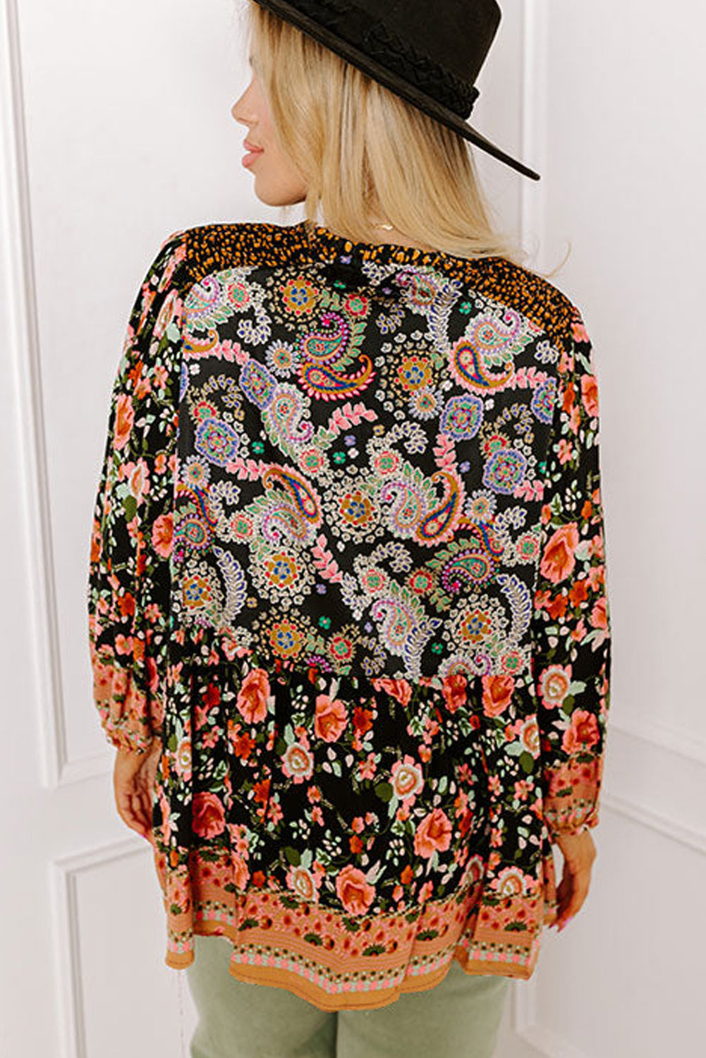 Black Plus Size Paisley Floral Print V Neck Bubble Sleeve Blouse-Plus Size/Plus Size Tops/Plus Size Blouses & Shirts-[Adult]-[Female]-2022 Online Blue Zone Planet