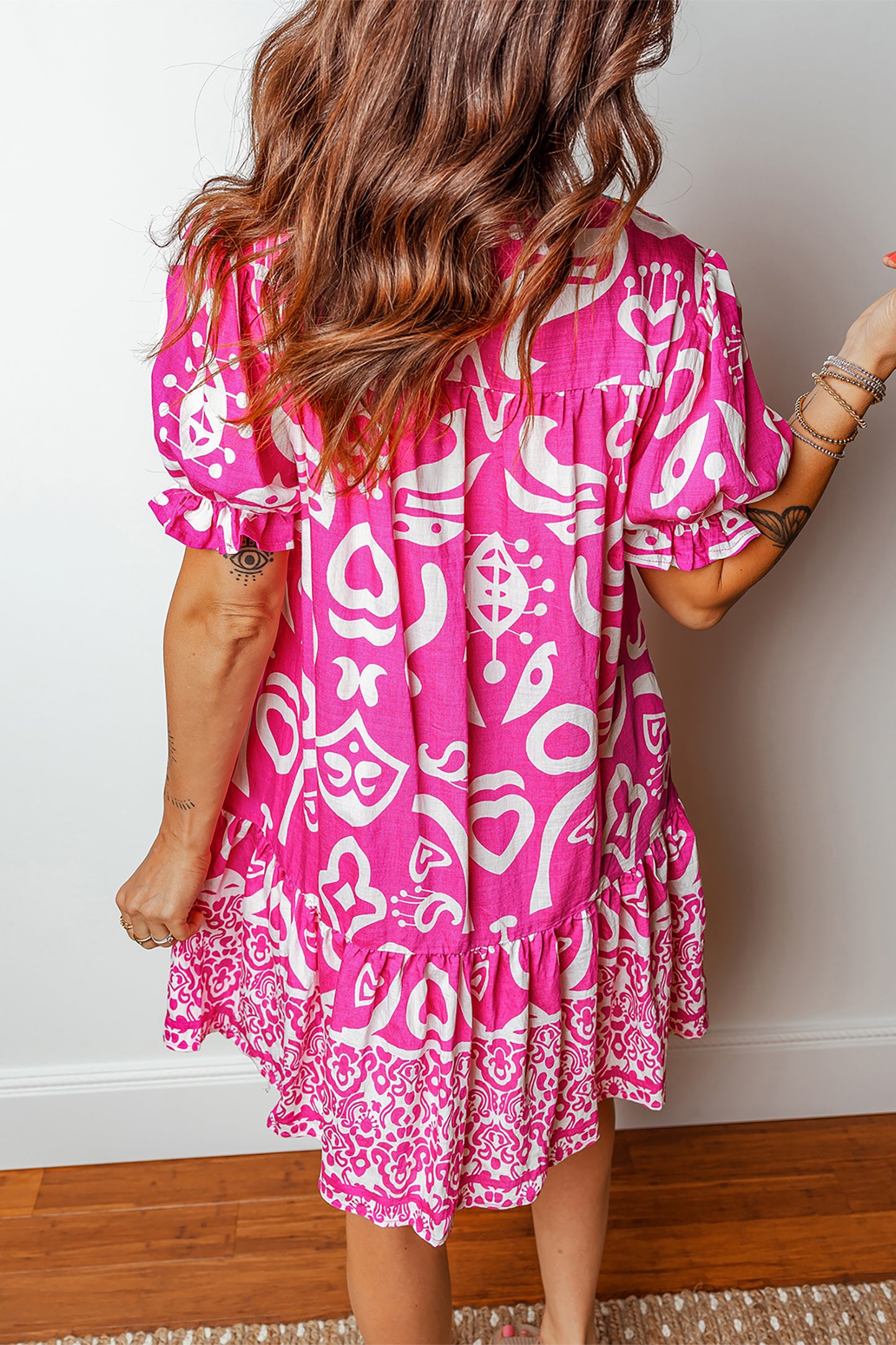 Jellie - Pink Boho Embroidered V-Neck Short Sleeve Flared Mini Dress LARGE Jellie - Pink Boho Embroidered V-Neck Short Sleeve Flared Mini Dress LARGE