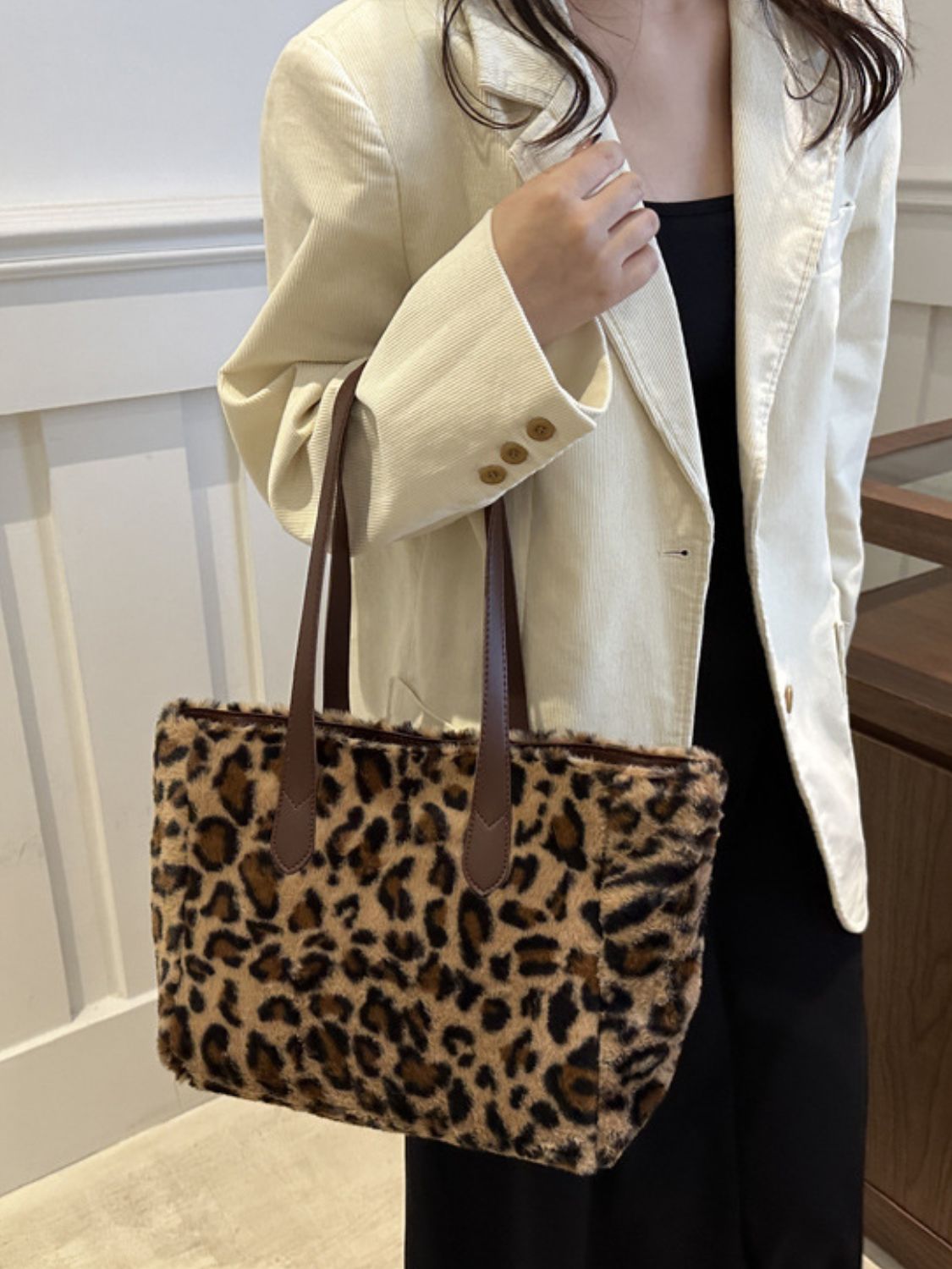 Blue Zone Planet | Leopard Fluff Tote Bag-Handbags-[Adult]-[Female]-2022 Online Blue Zone Planet