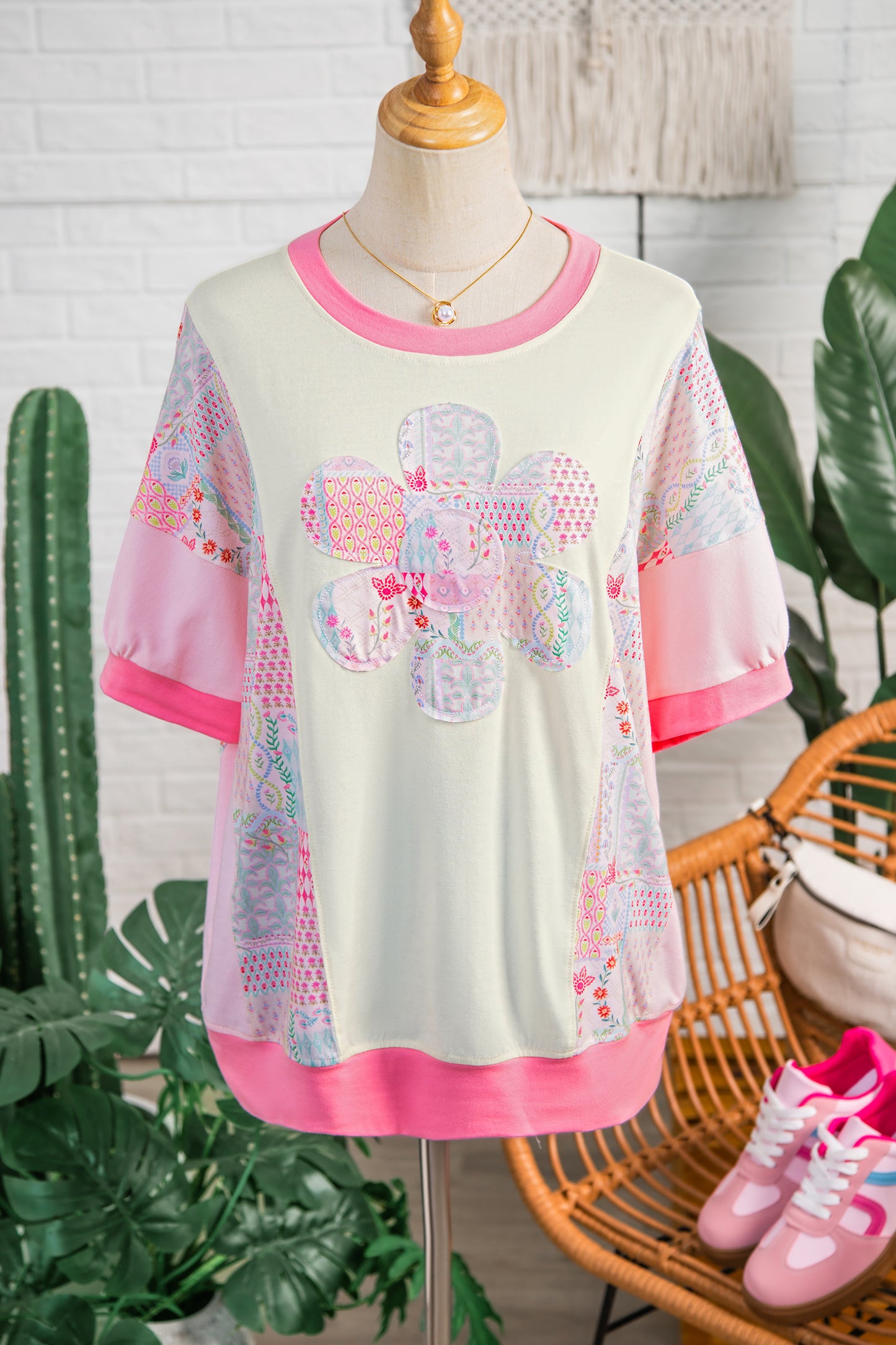 Beige Color Block Floral Patchwork Big Flower Accent Relaxed Top-Tops/Tops & Tees-[Adult]-[Female]-2022 Online Blue Zone Planet