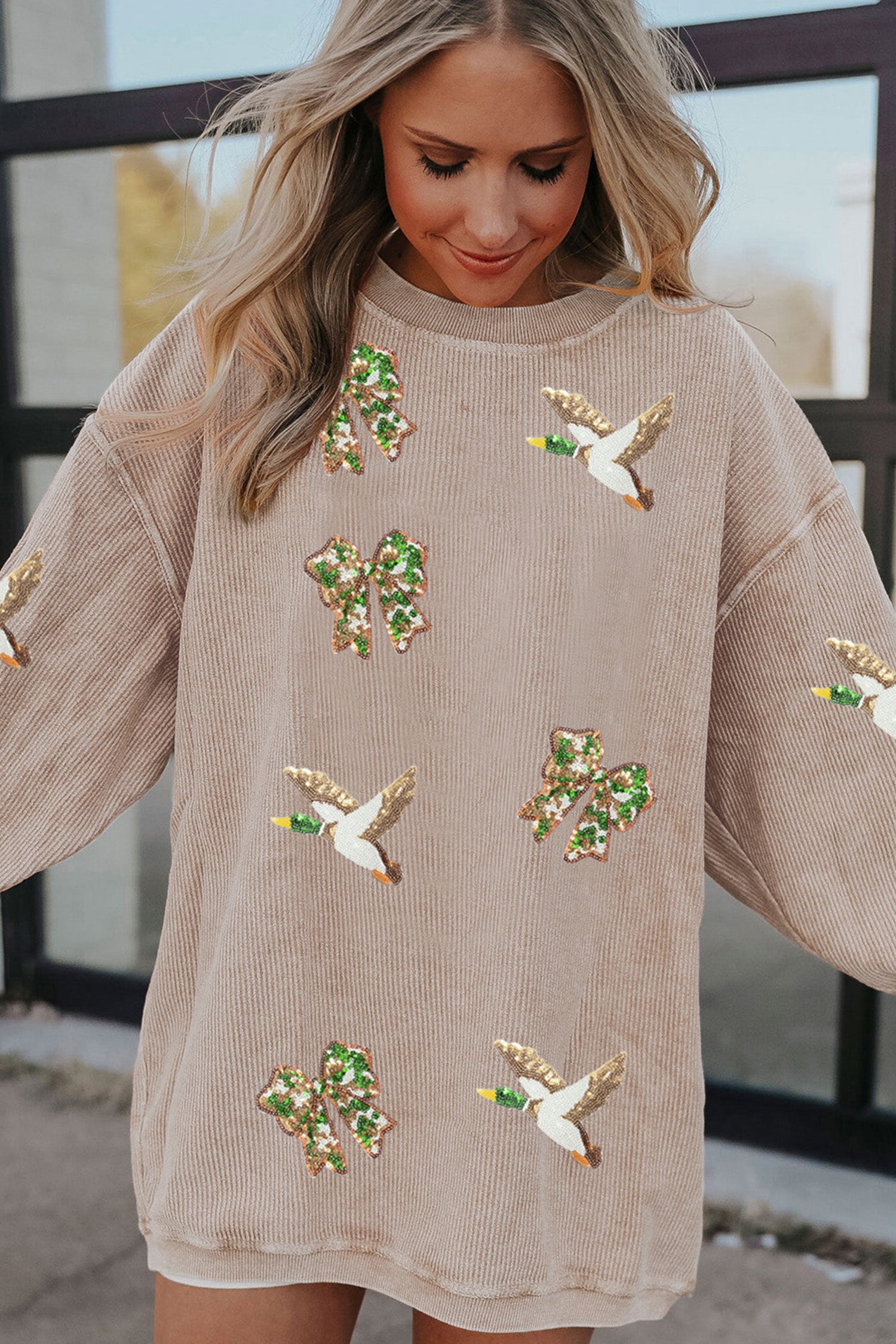 Apricot Twisted Rib Sequin Patched Mallard Bow Pattern Oversized Sweatshirt-Graphic/Graphic Sweatshirts-[Adult]-[Female]-2022 Online Blue Zone Planet